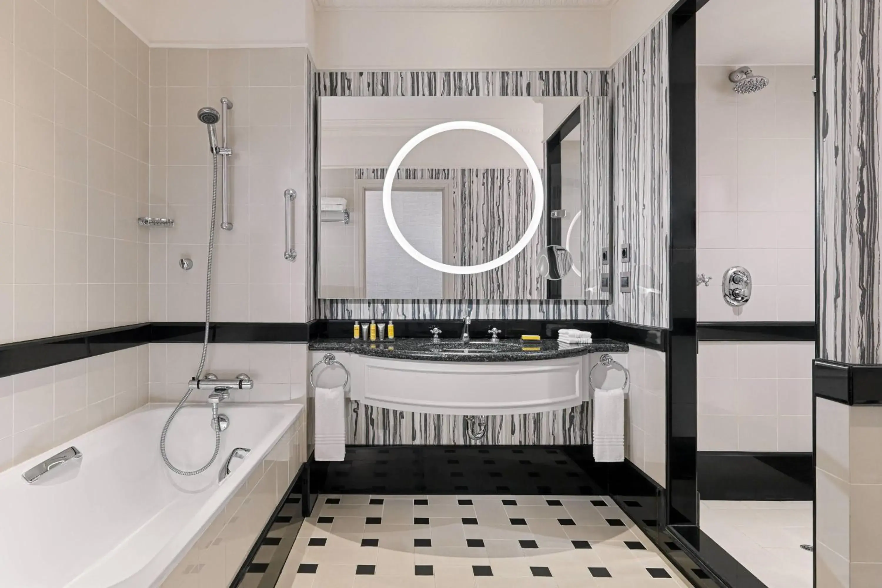 Junior Suite, Executive lounge access, 1 King, Sofa bed in Tbilisi Marriott Hotel Junior Suite, Executive lounge access, 1 King, Sofa bed in Tbilisi Marriott Hotel