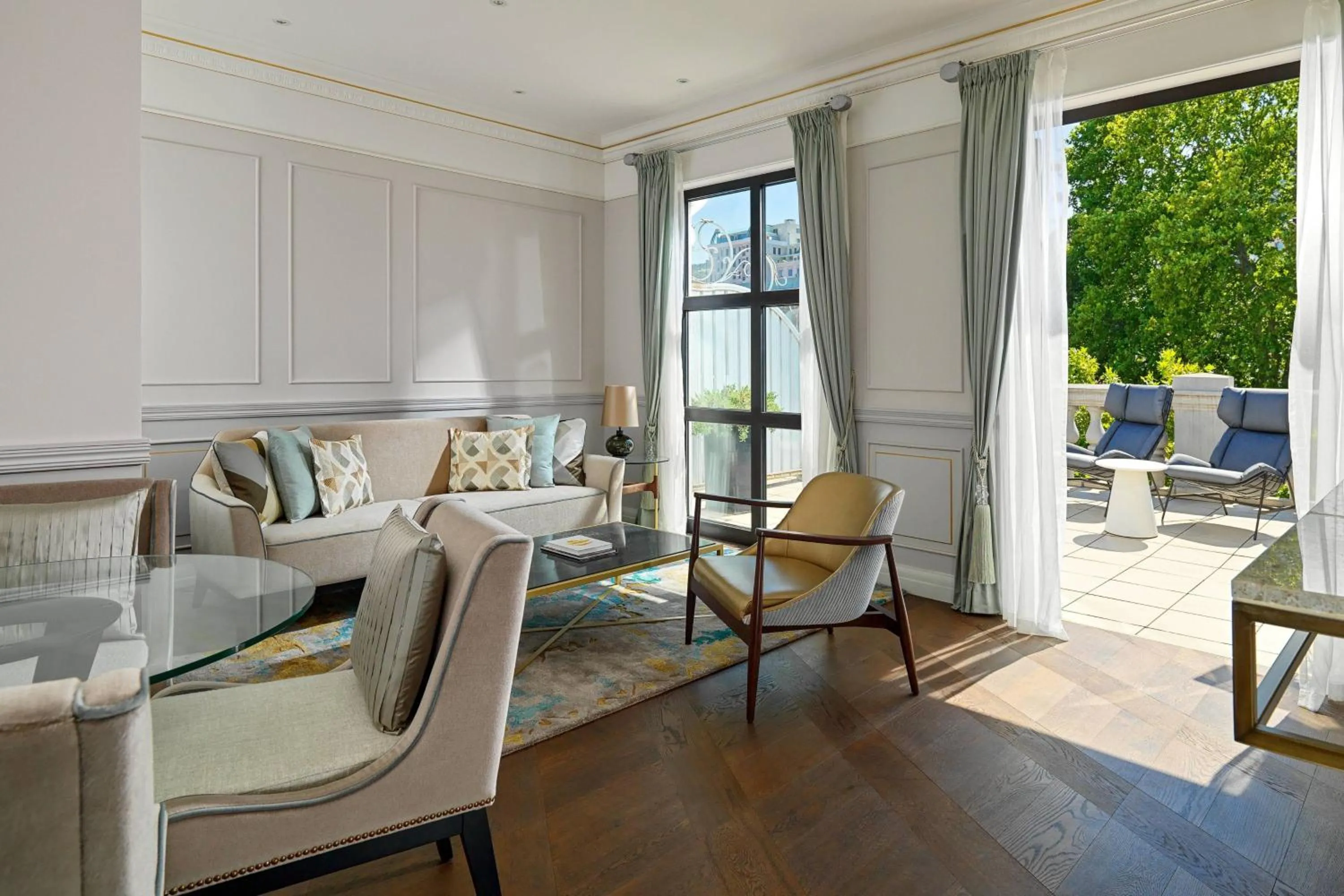 Living room in Tbilisi Marriott Hotel