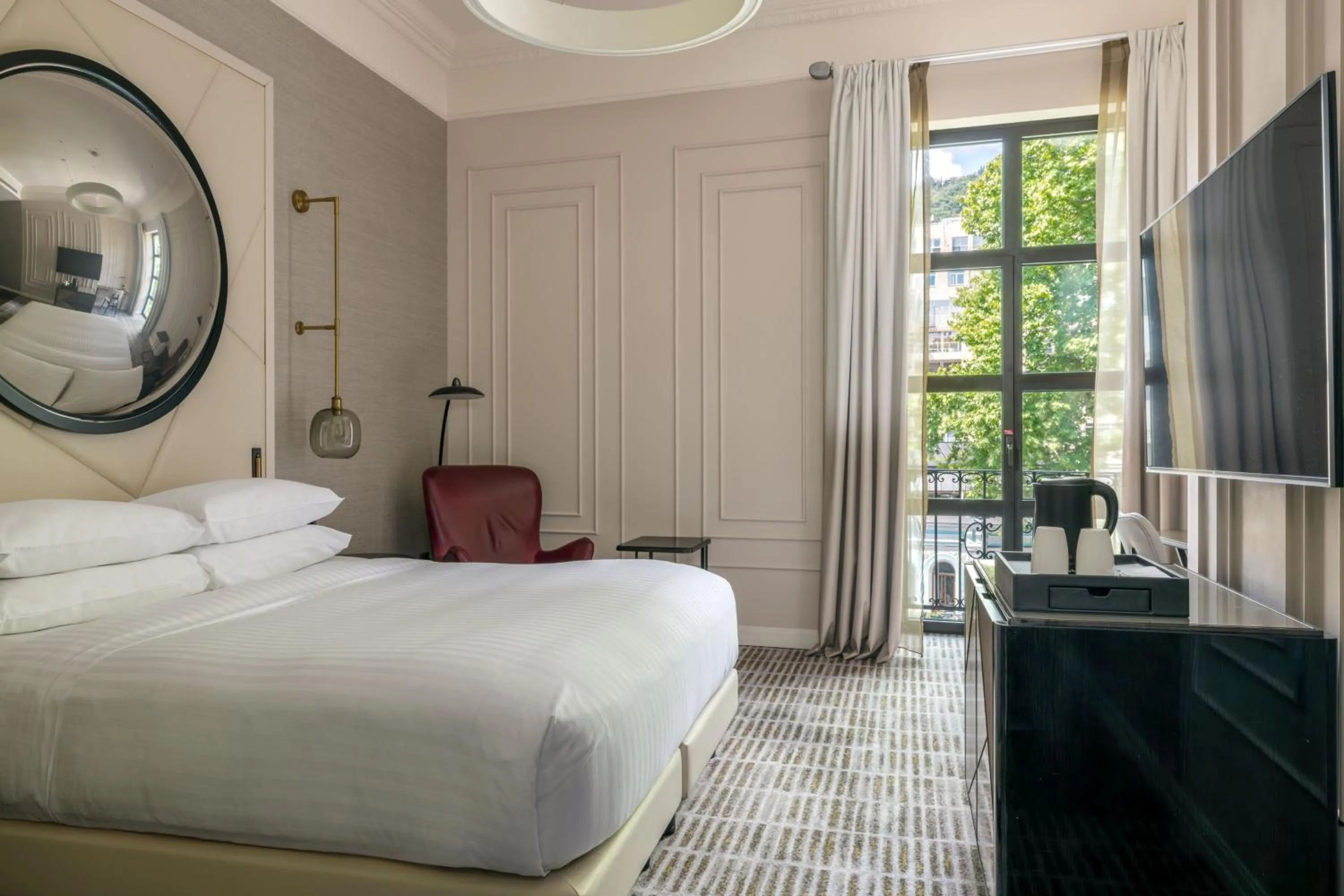 Photo of the whole room, Bed in Tbilisi Marriott Hotel