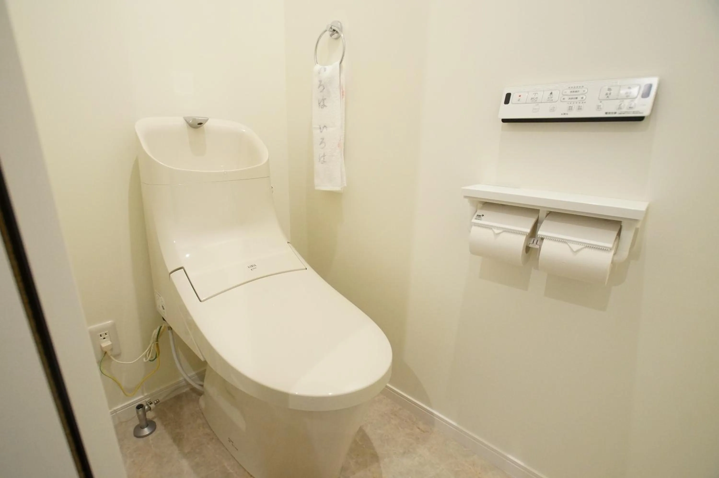 Toilet in KYOSTAY Iroha Toji Main