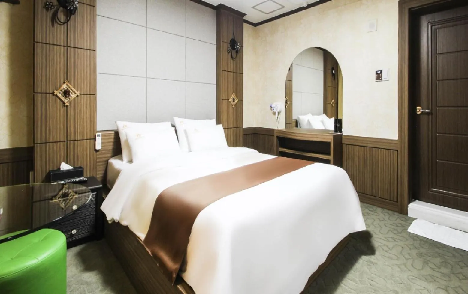 Bed in Uljin Grand Hotel