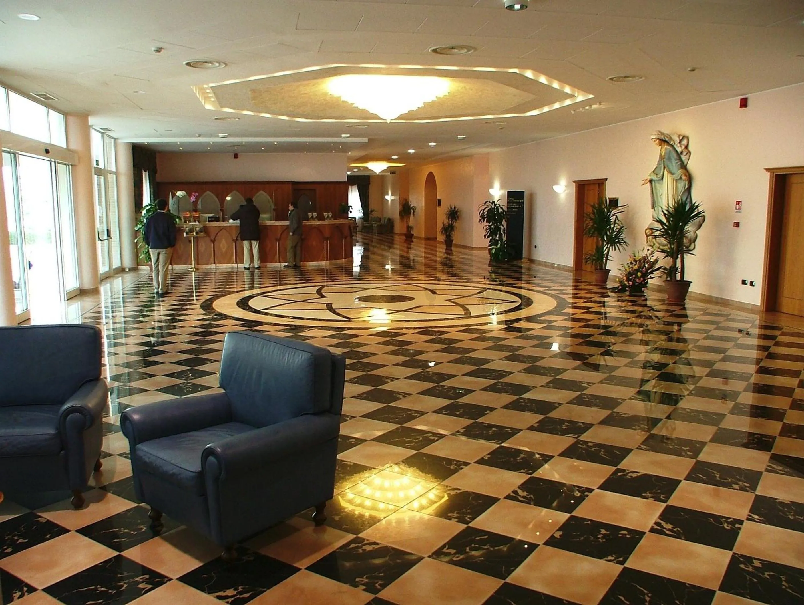 Lobby or reception in Hotel Centro di Spiritualità Padre Pio