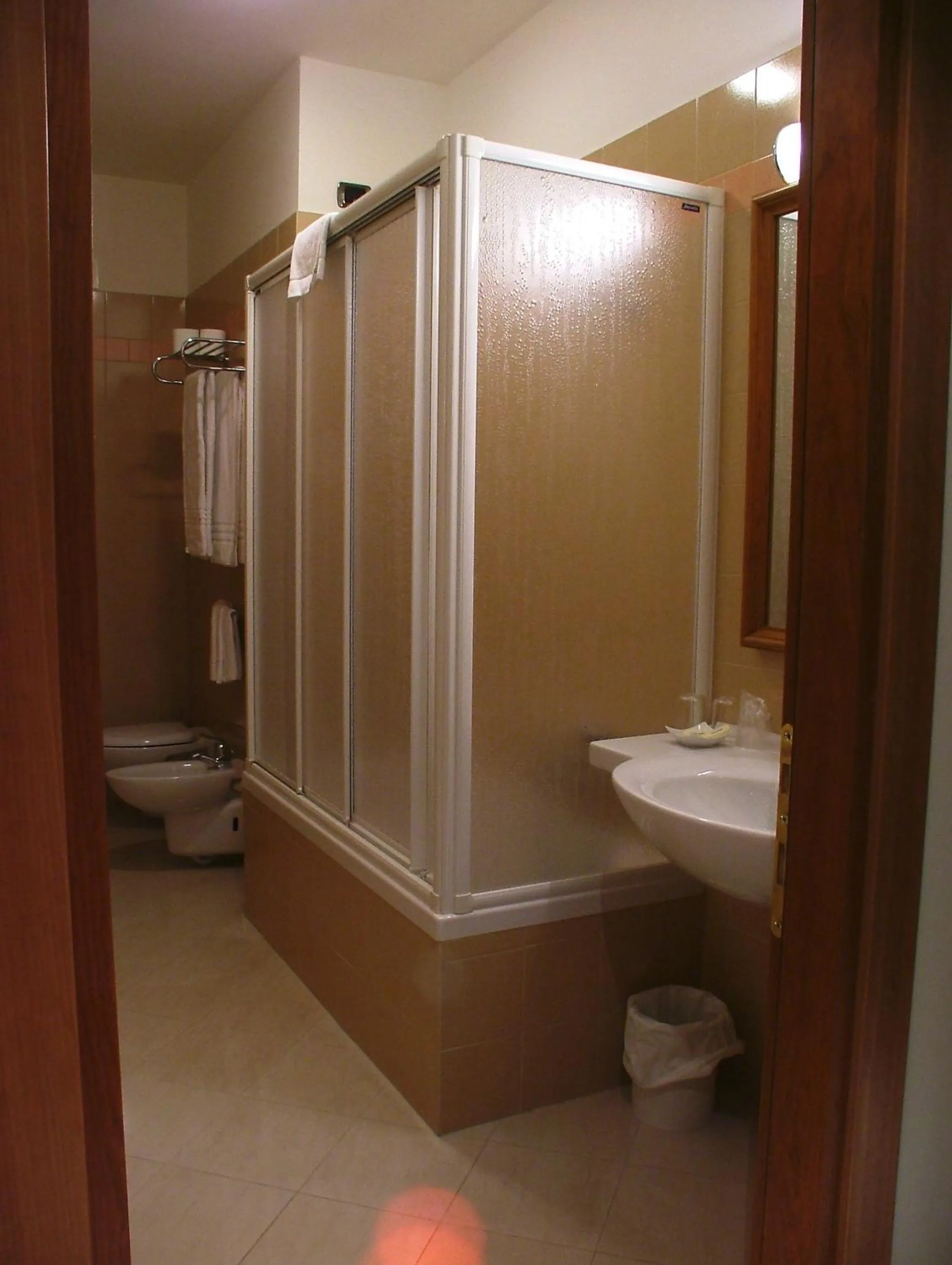 Shower in Hotel Centro di Spiritualità Padre Pio