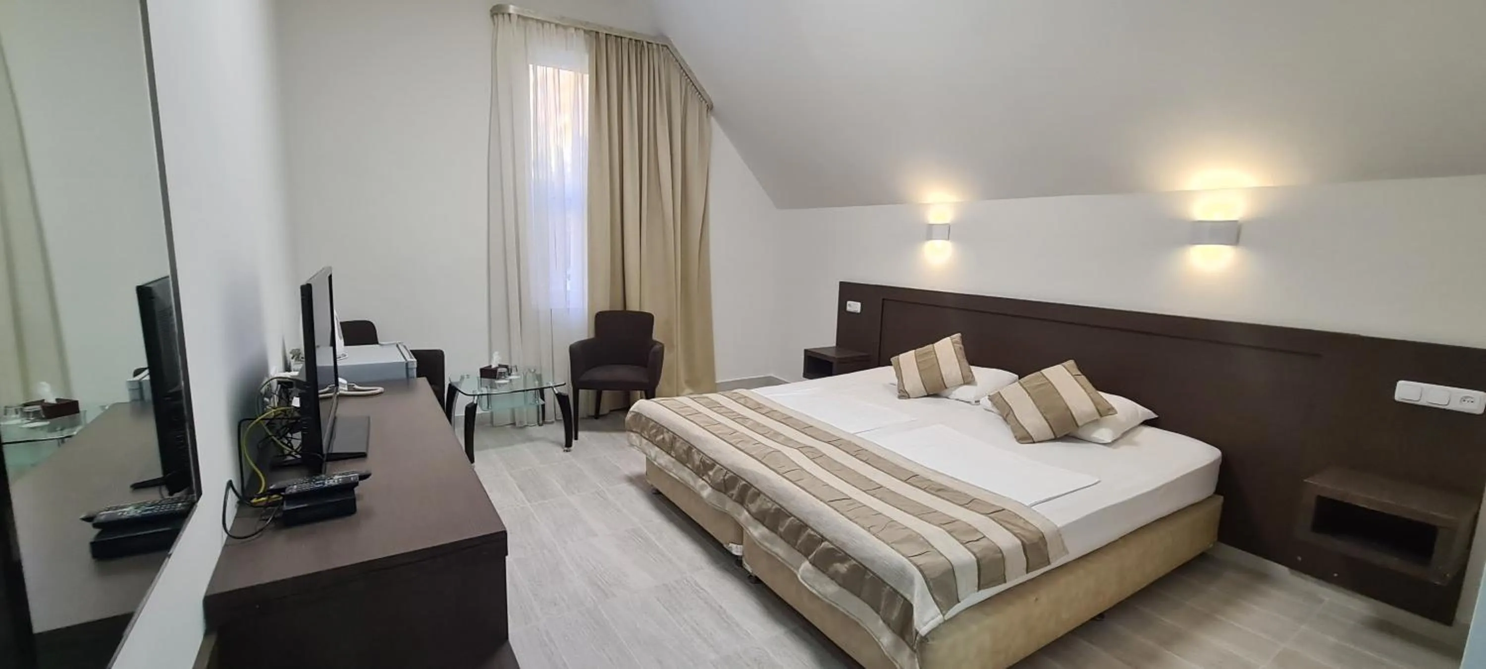 Bed in Yerevan Deluxe Hotel
