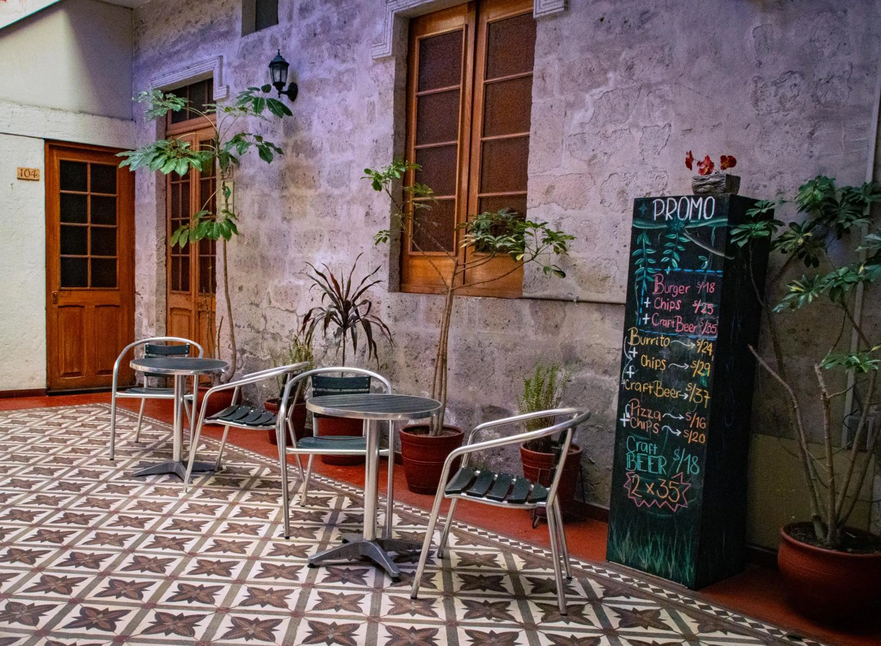 Patio in Hotel La Posada de Ugarte