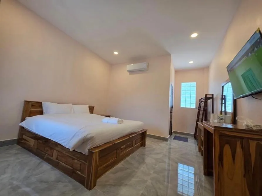 Bed in Leego Hotel