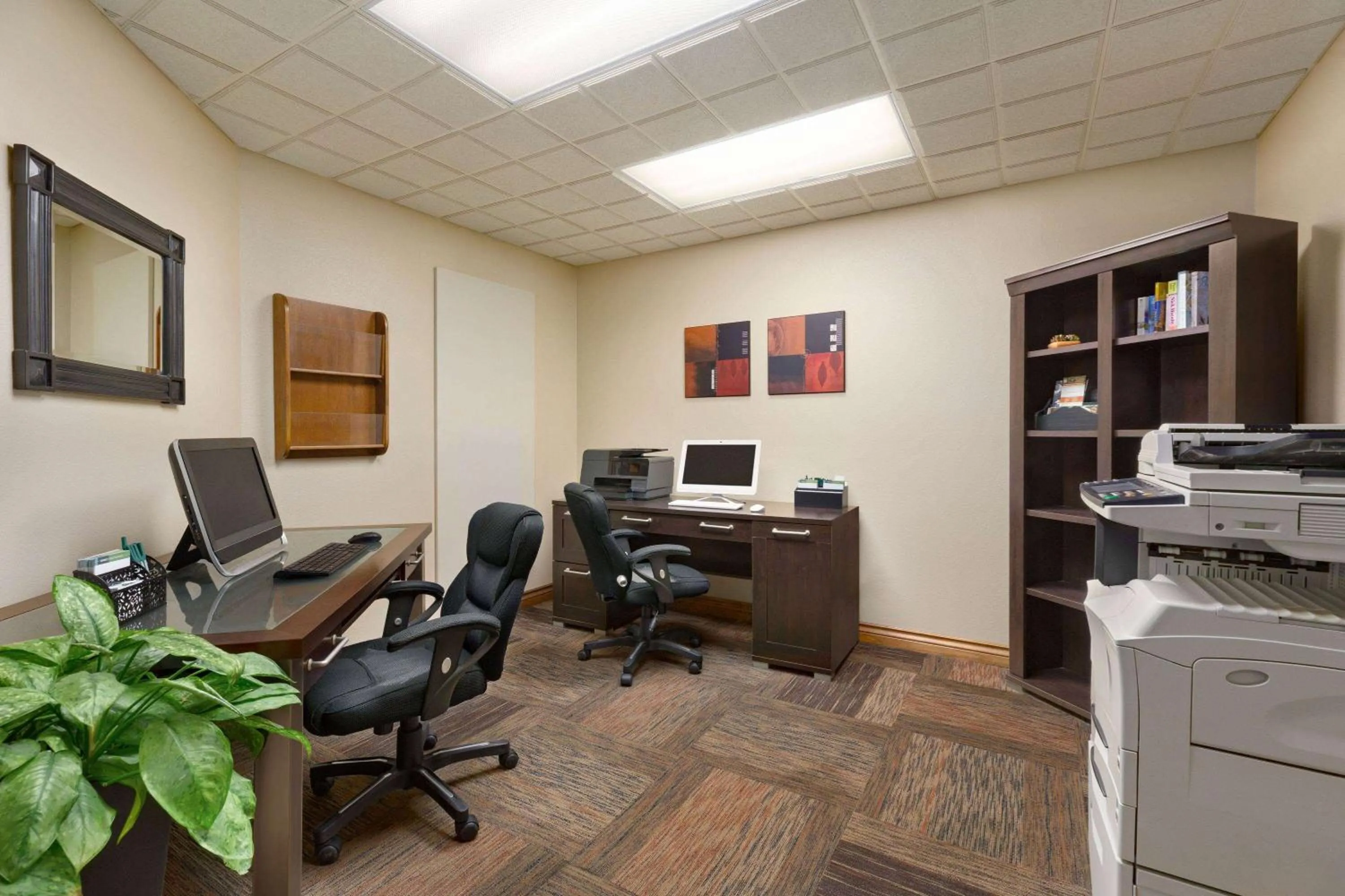 Business facilities in Wingate by Wyndham Denver Tech Center