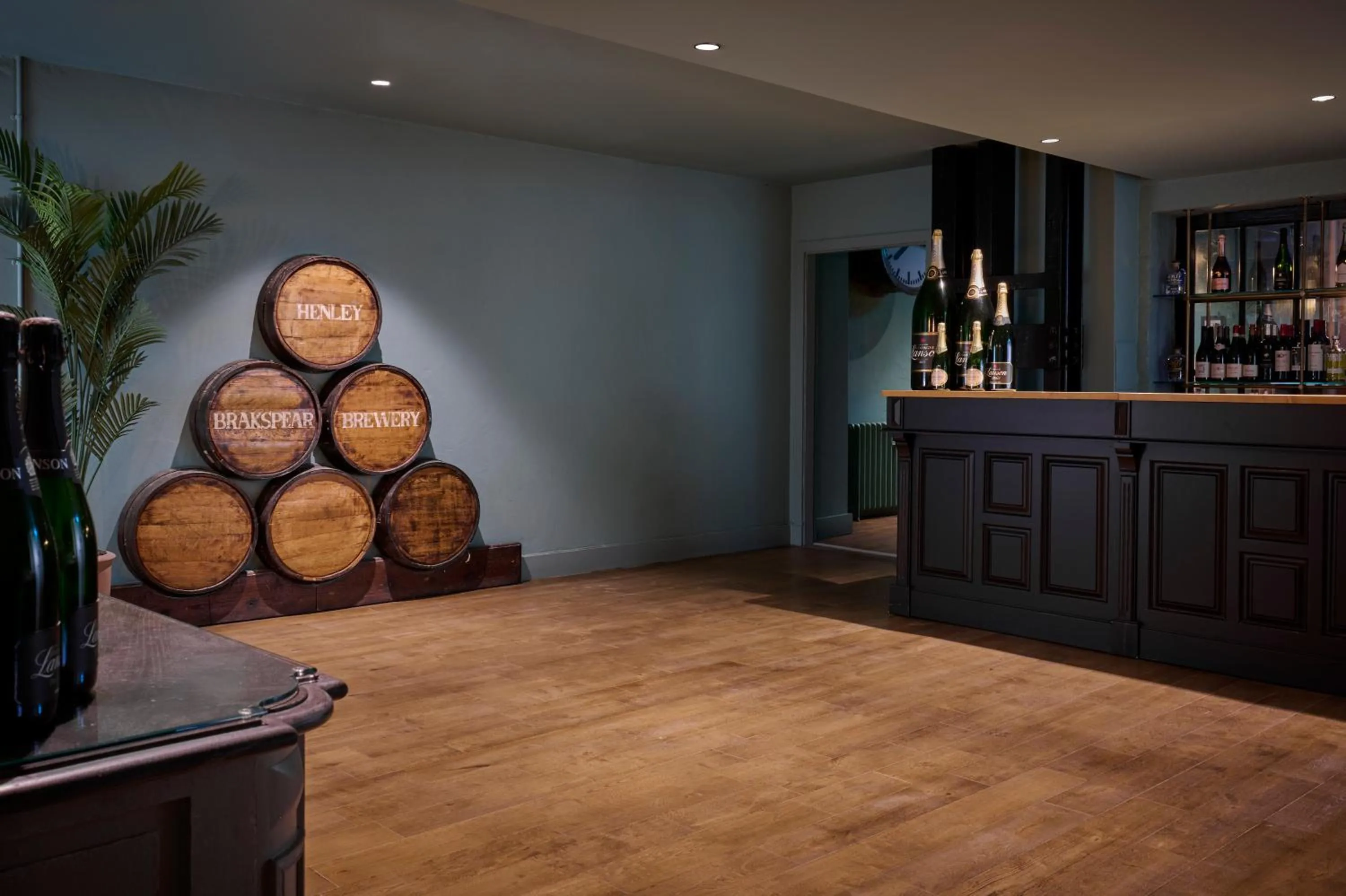 Lounge or bar in Hotel du Vin Henley