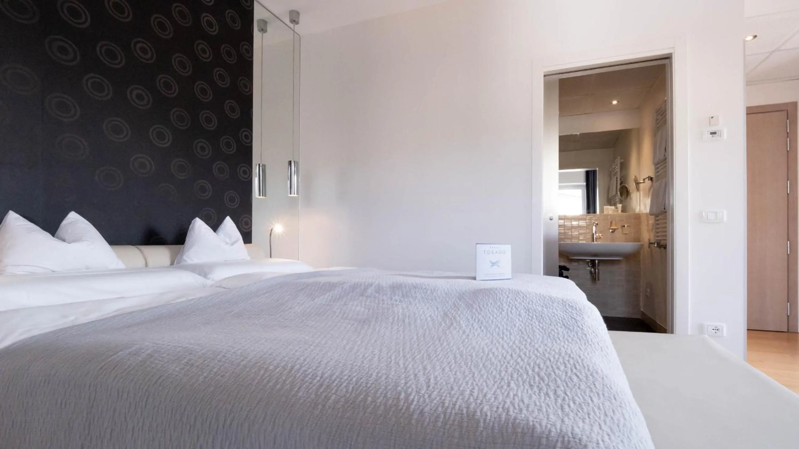 Bedroom, Bed in Tobago