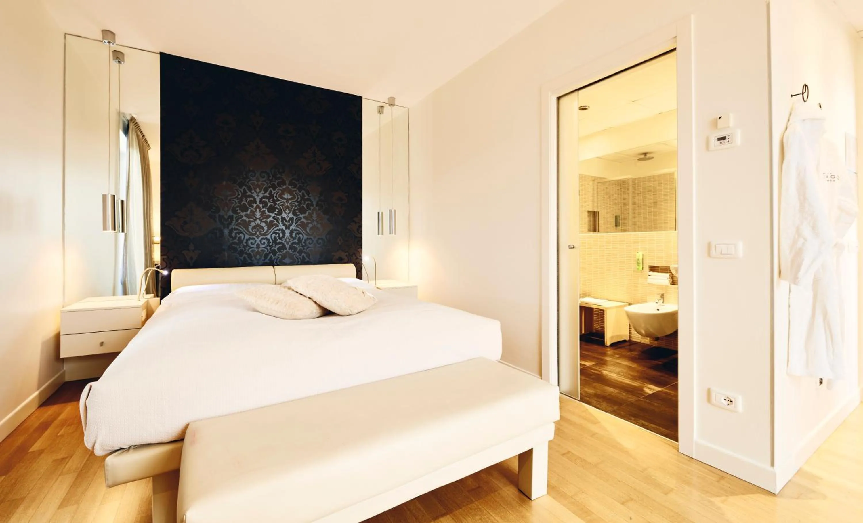 Bedroom, Bed in Tobago