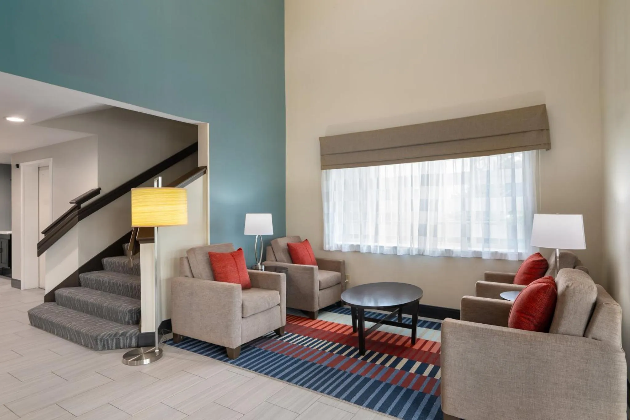 Property building in Garner Hotel Londonderry - Manchester by IHG