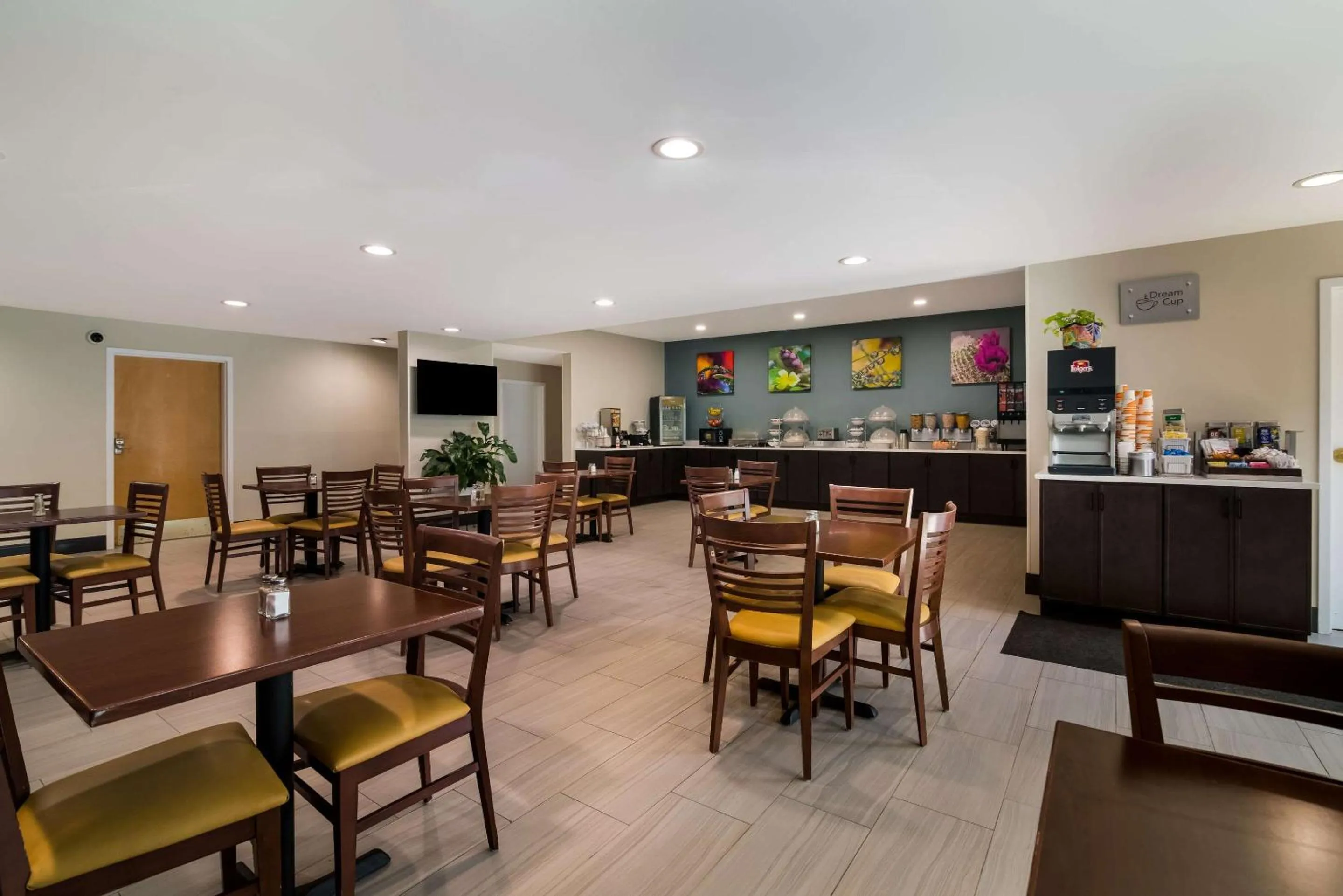 Breakfast in Garner Hotel Londonderry - Manchester by IHG