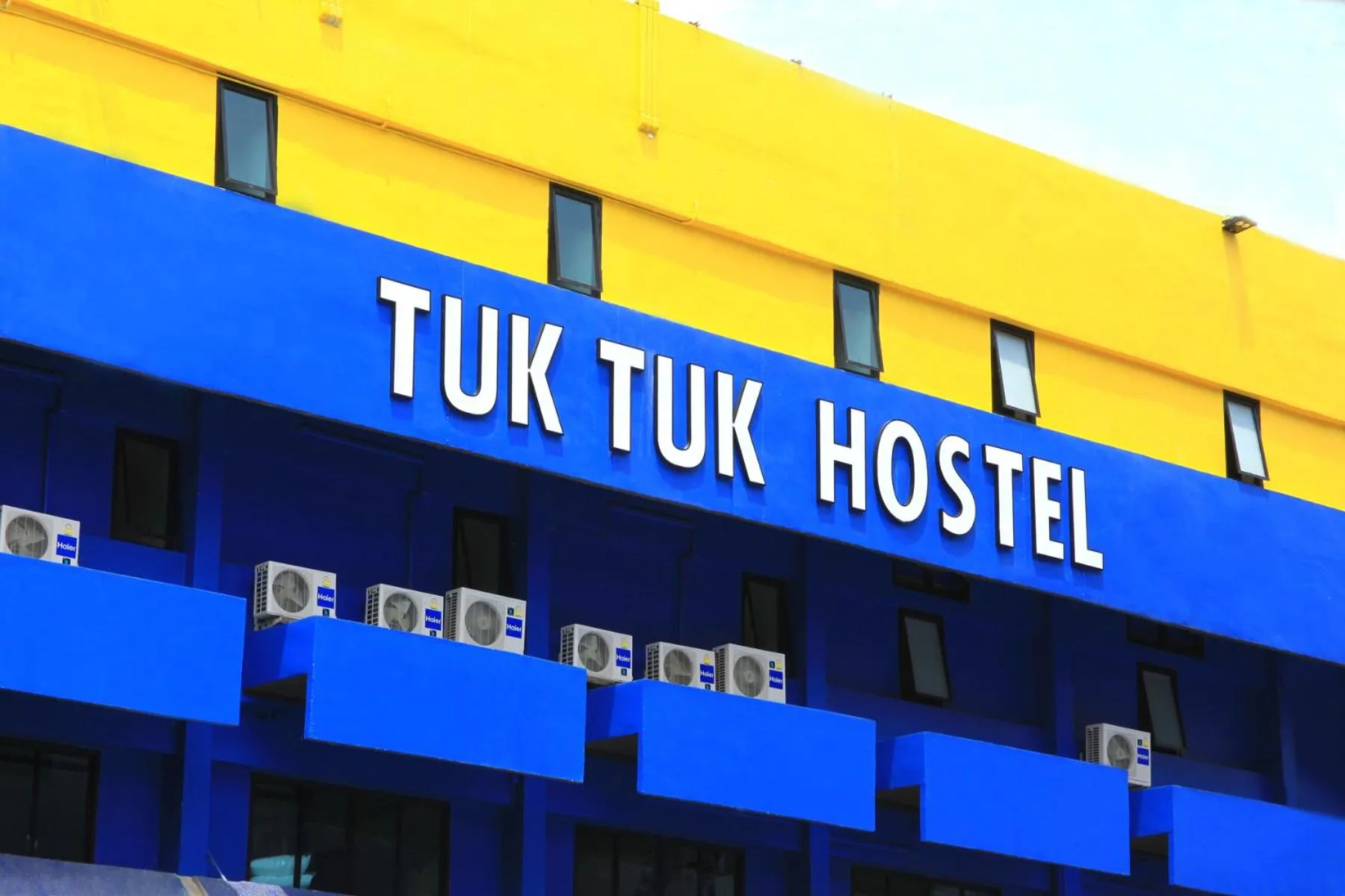 Property building in Tuk Tuk Hostel