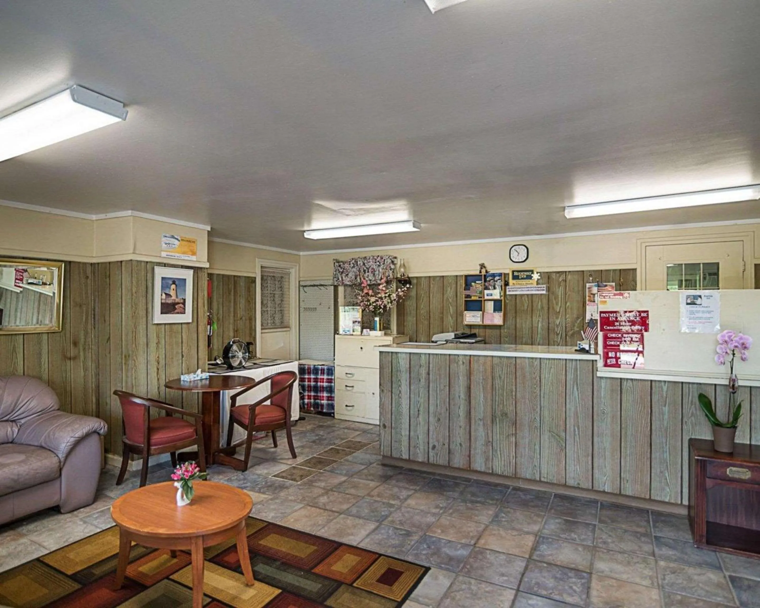 Property building in Rodeway Inn Westminster