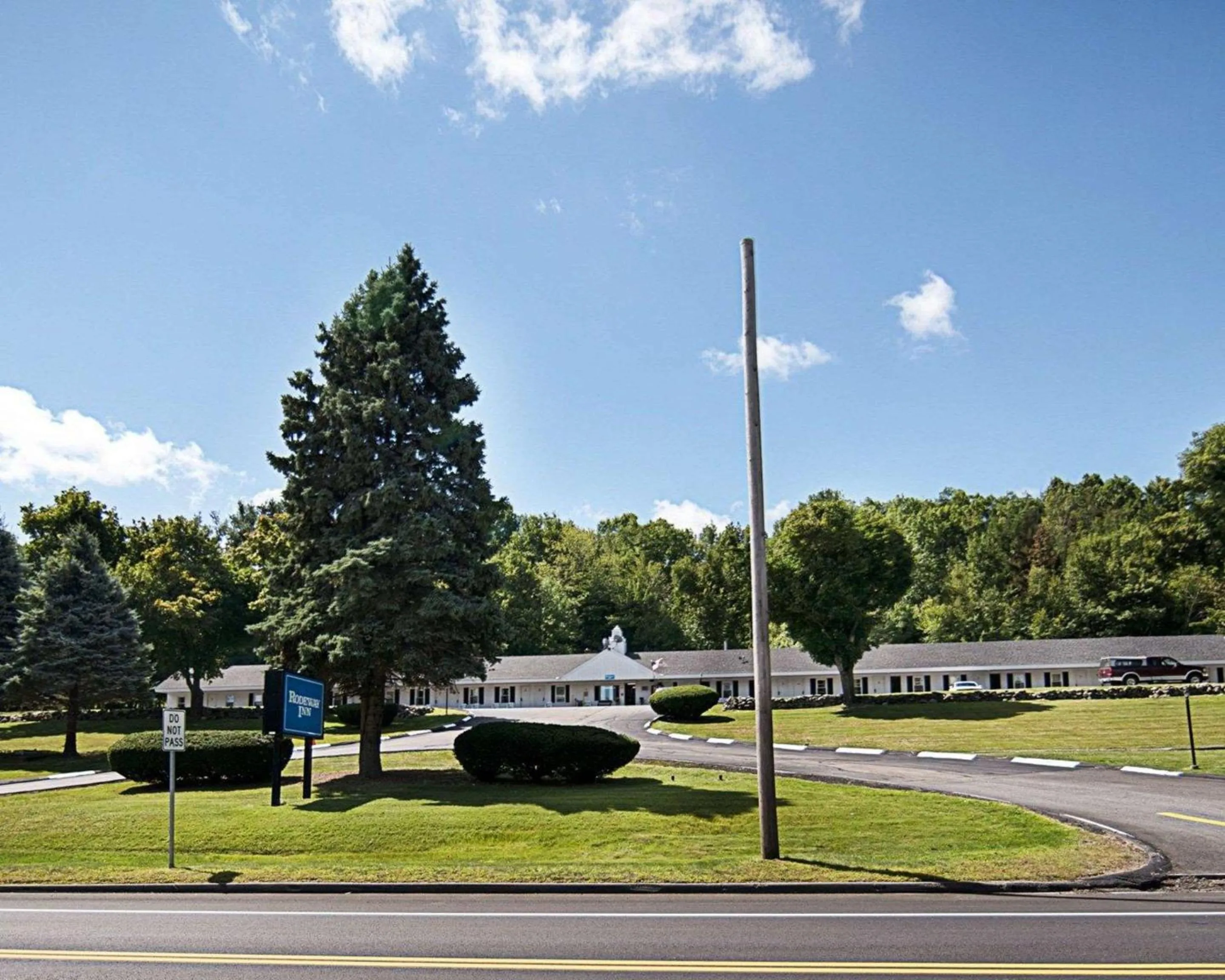 Property building in Rodeway Inn Westminster