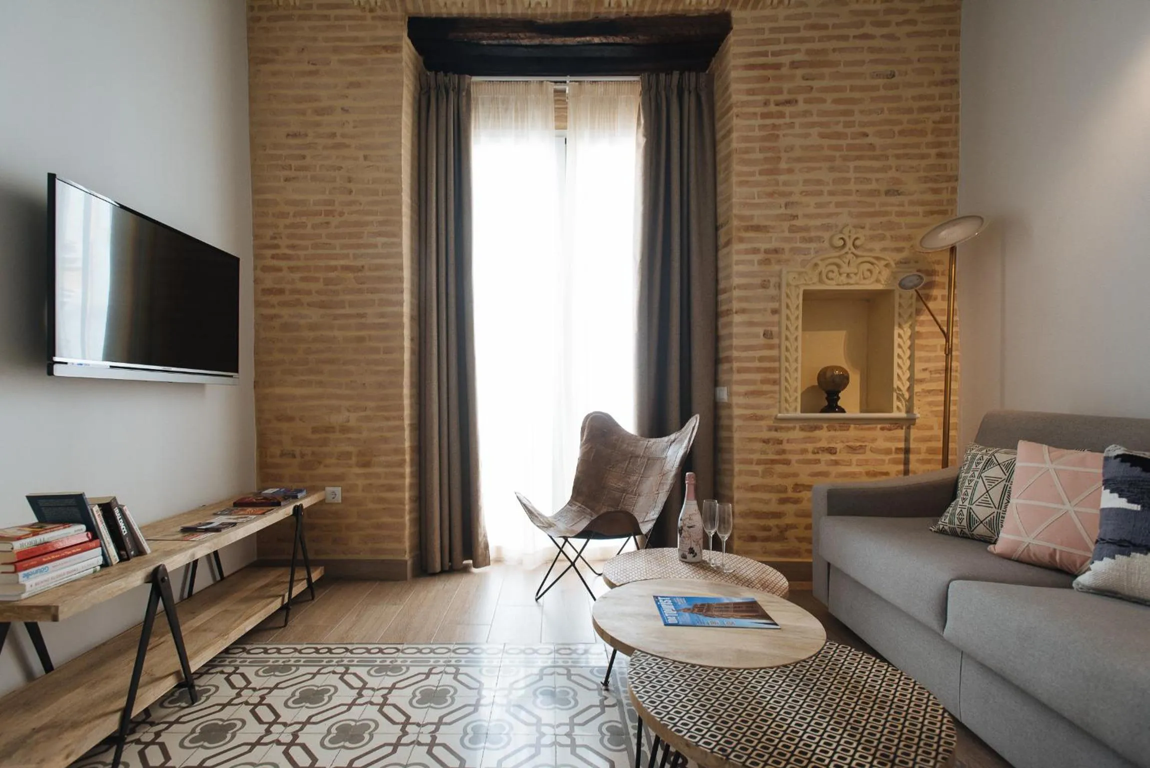 TV and multimedia in Hommyhome Casa Assle