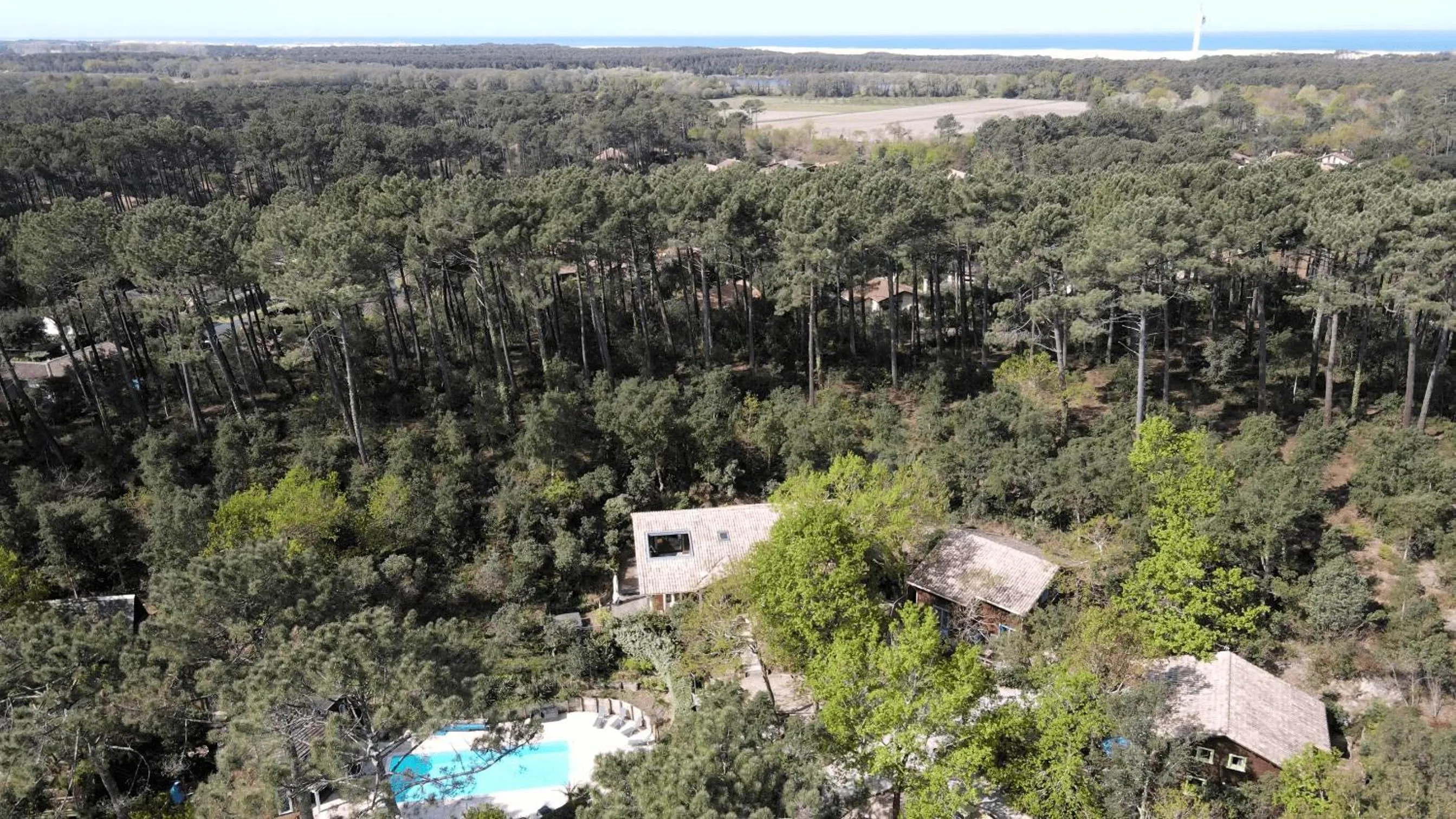 Natural landscape in Village Nature et Océan à côté de la plage avec piscine et jacuzzi