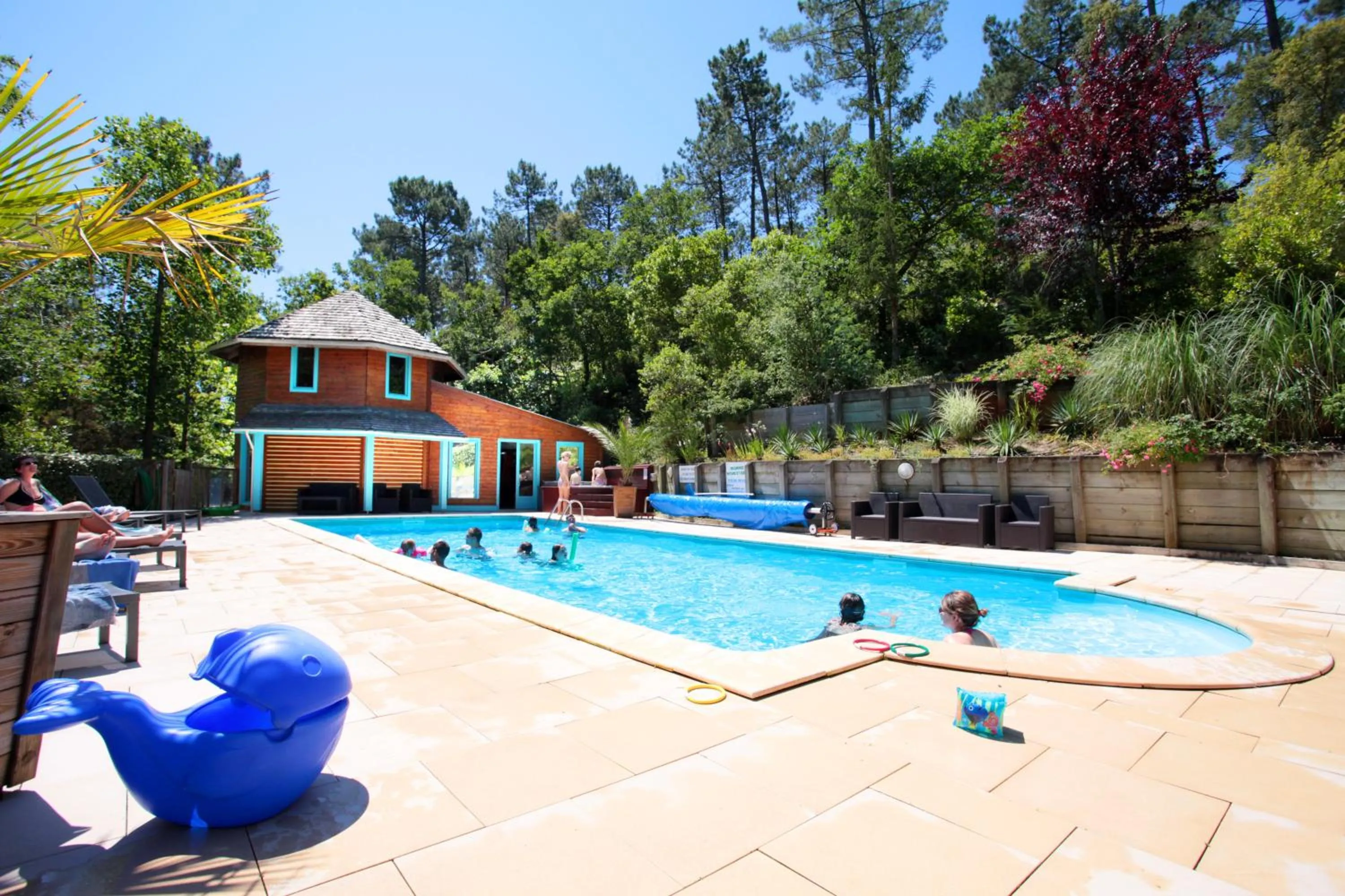 Swimming pool in Village Nature et Océan à côté de la plage avec piscine et jacuzzi