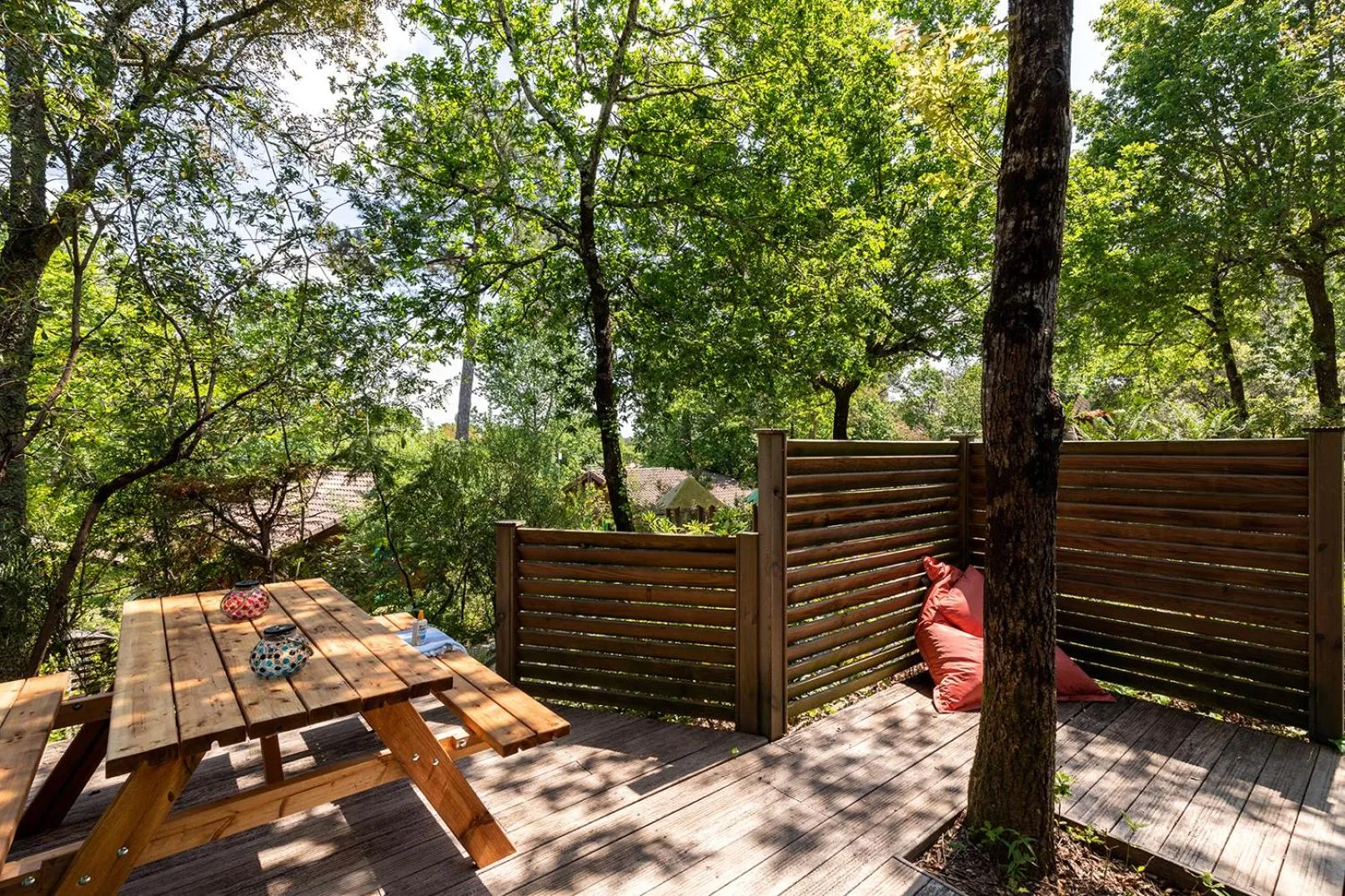 Patio in Village Nature et Océan à côté de la plage avec piscine et jacuzzi