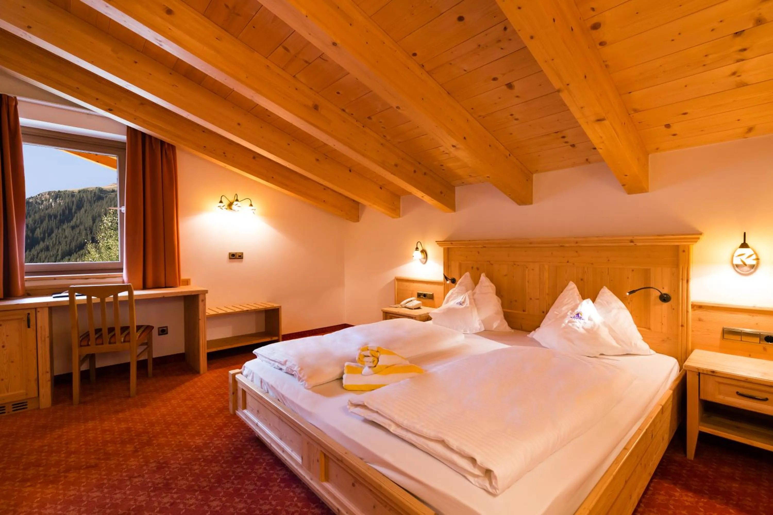 Bed in Hotel Schneeberg FAMILY SPA RESORT