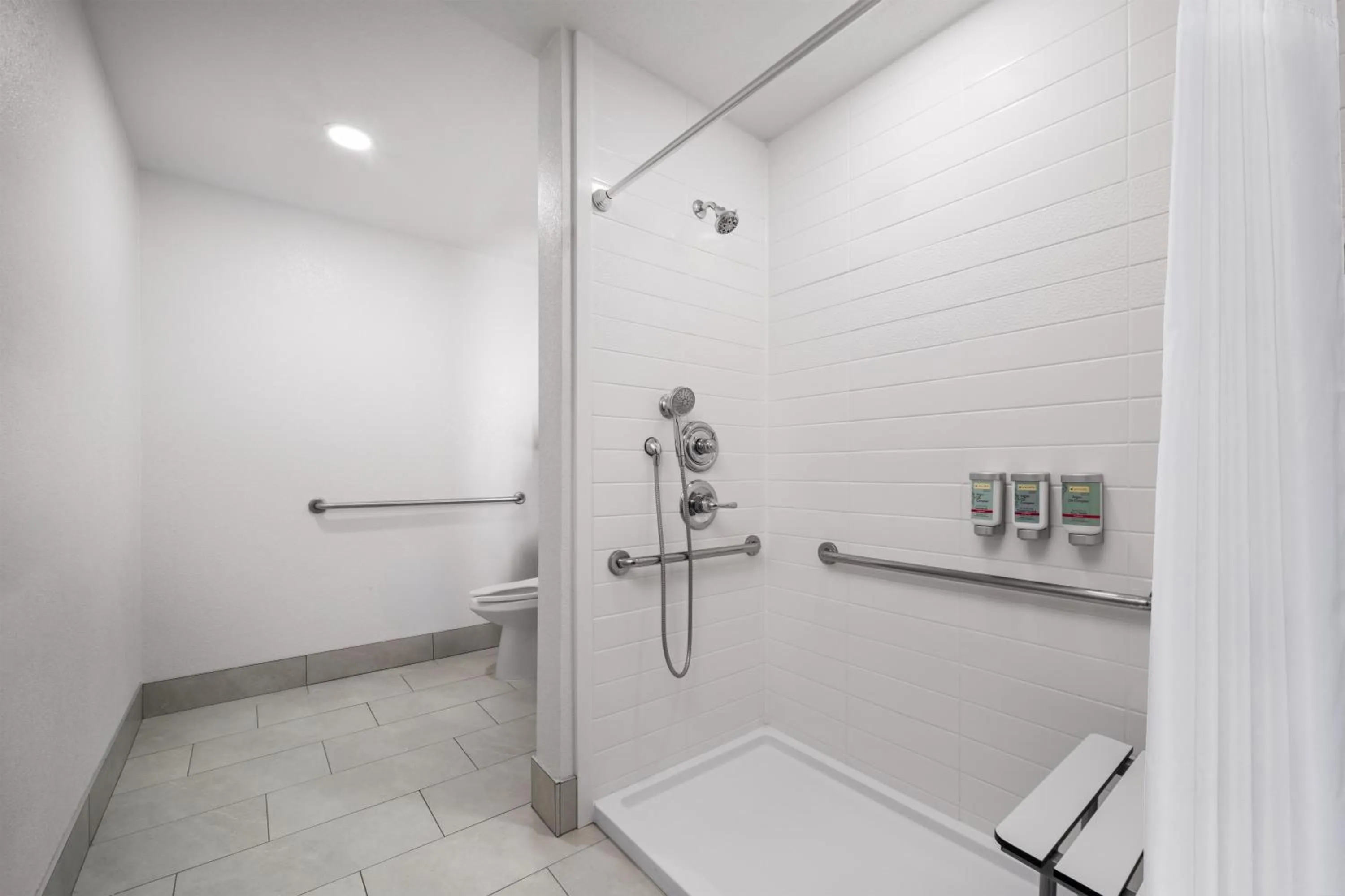 Bathroom in Best Western El Paso Airport Entrada Hotel