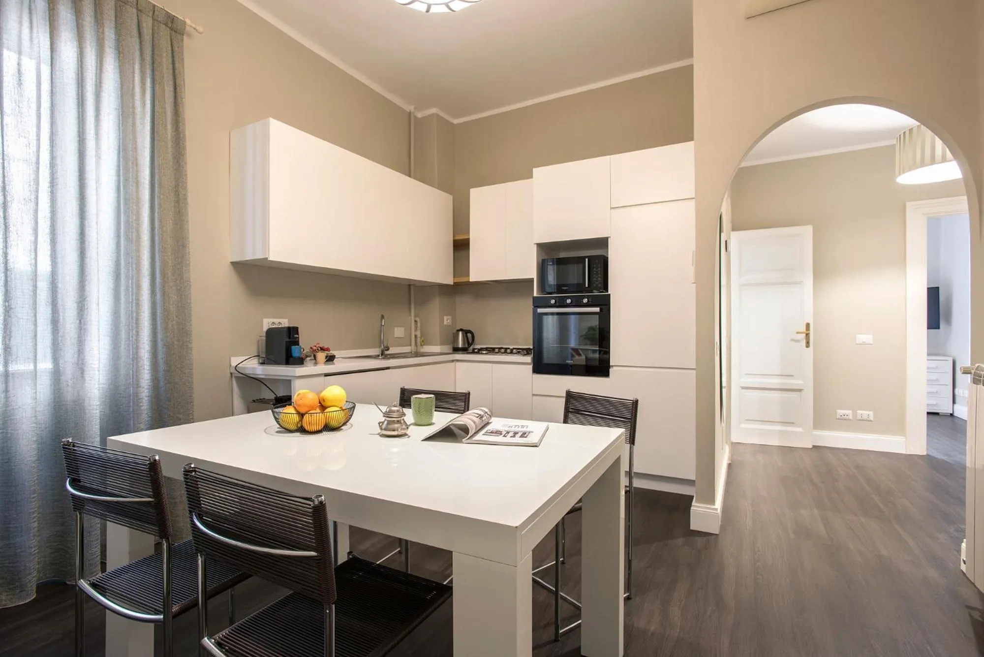 Dining area in Gonfalone 6