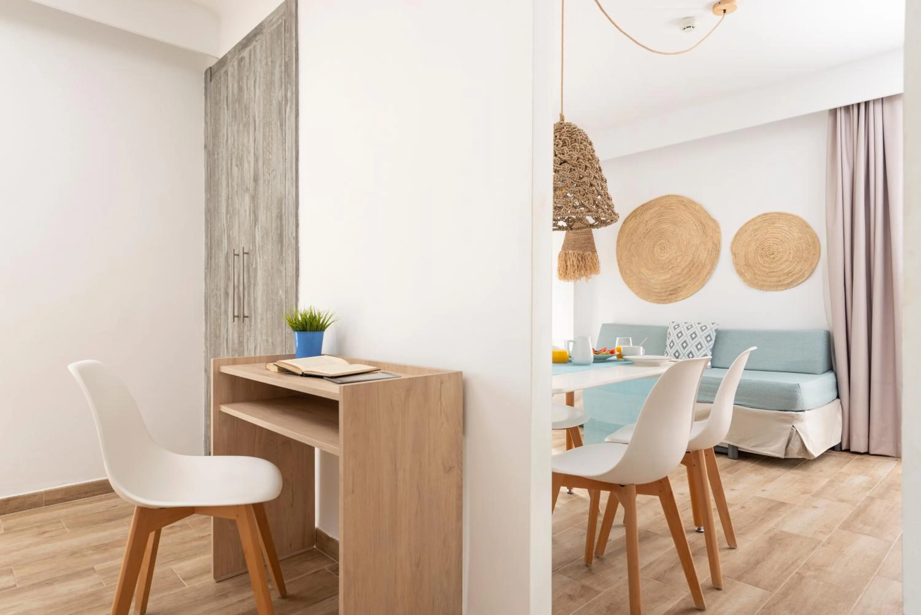 Dining area in Villa Real Club Apartments