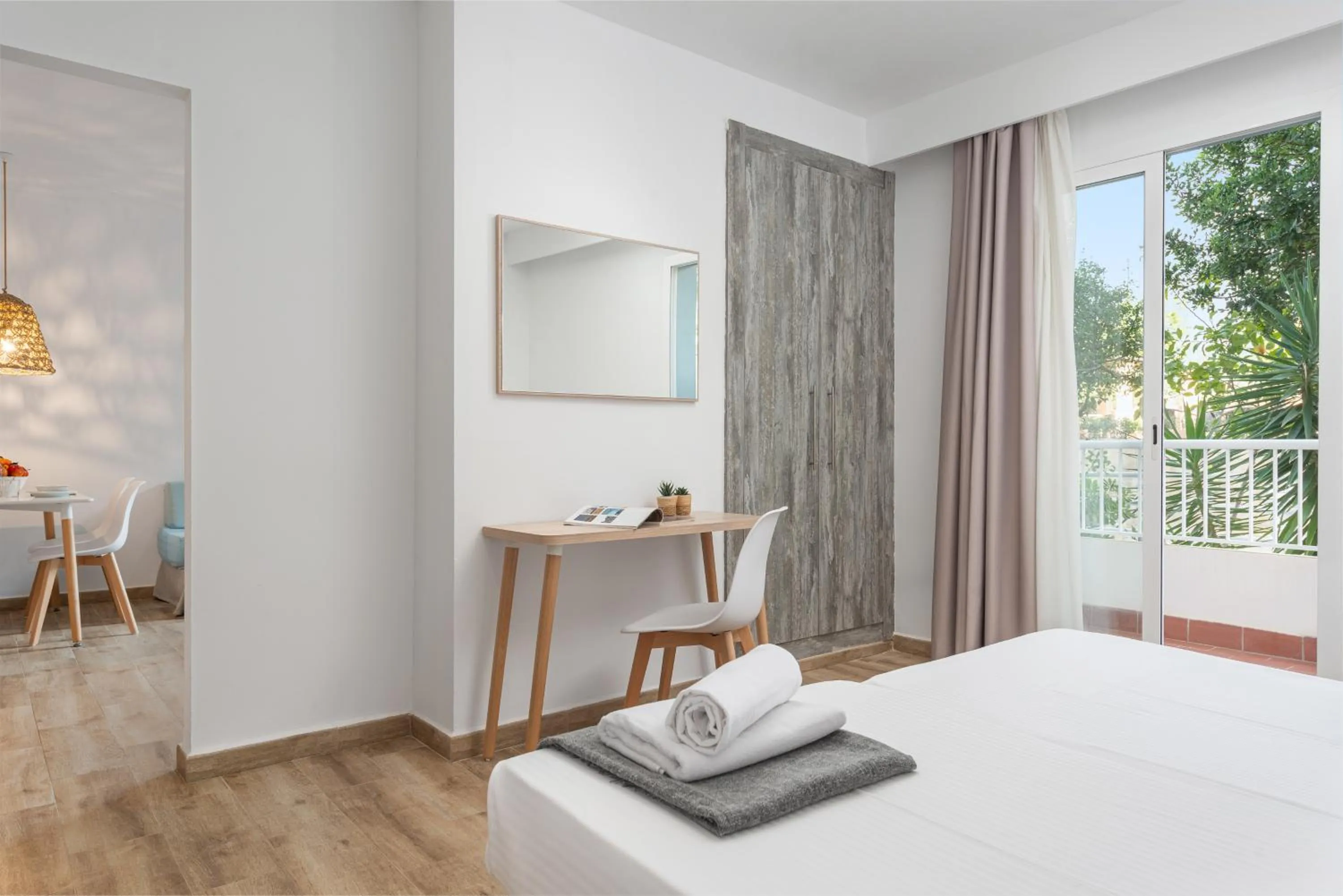 Bedroom, Bed in Villa Real Club Apartments