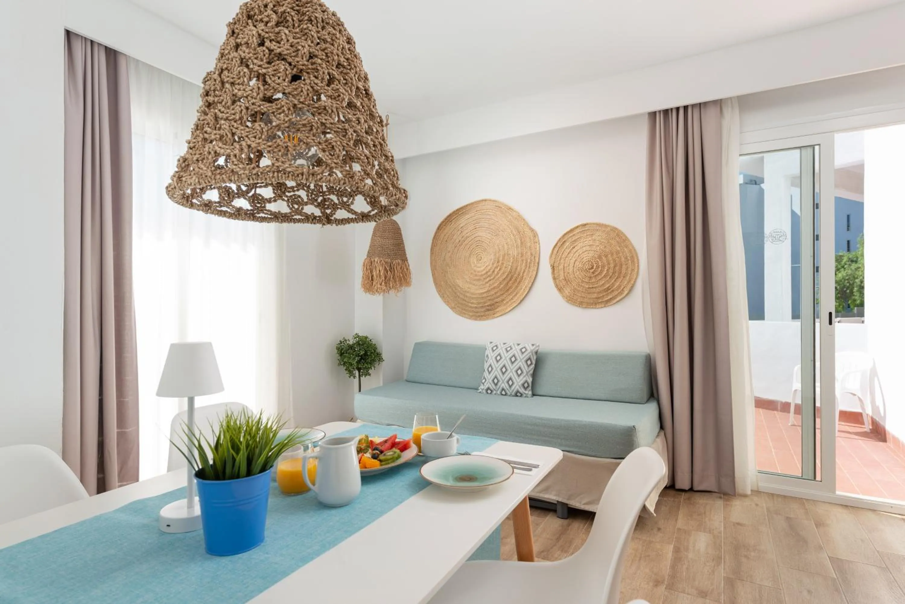 Living room in Villa Real Club Apartments