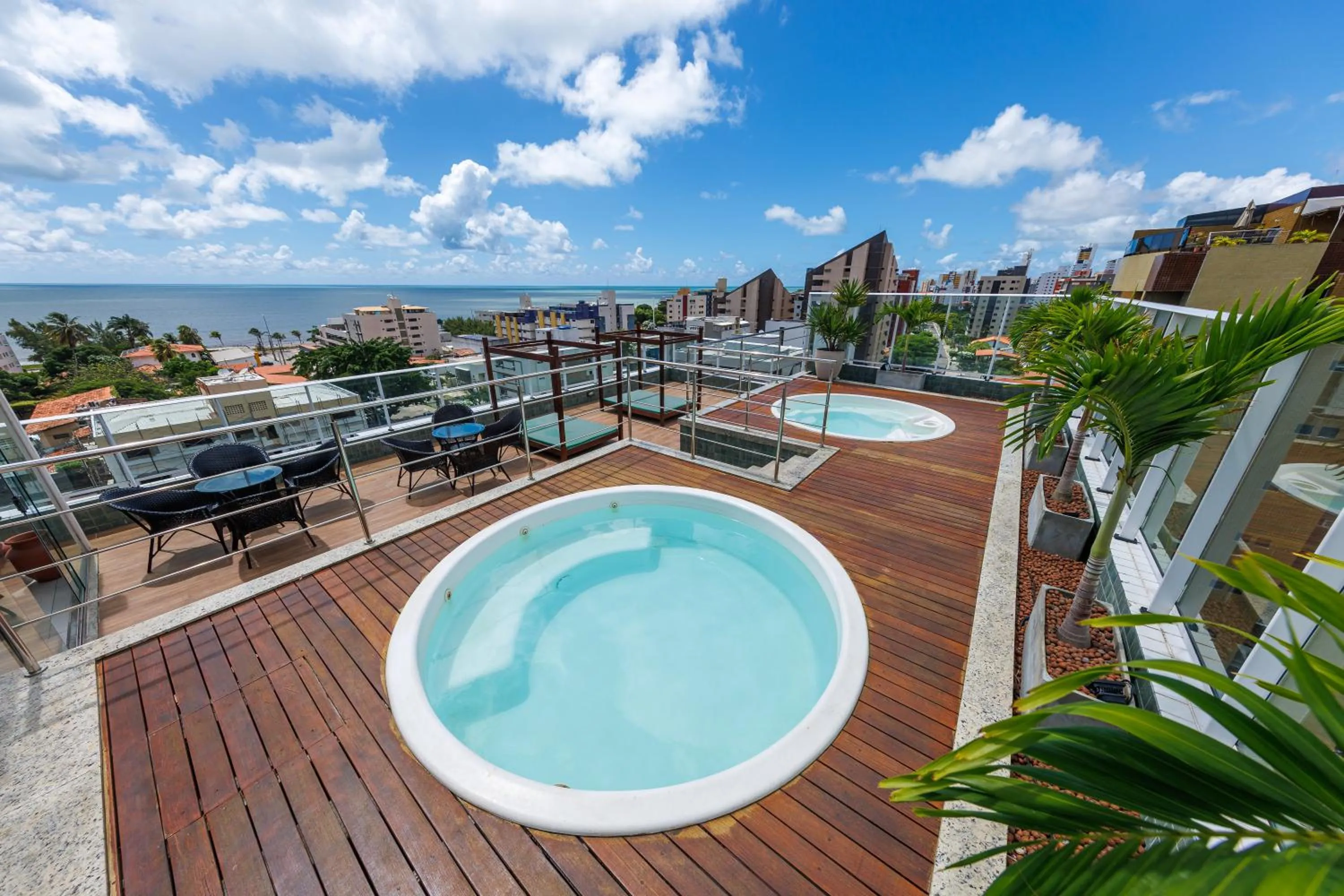 Hot Tub in Hotel Village Confort