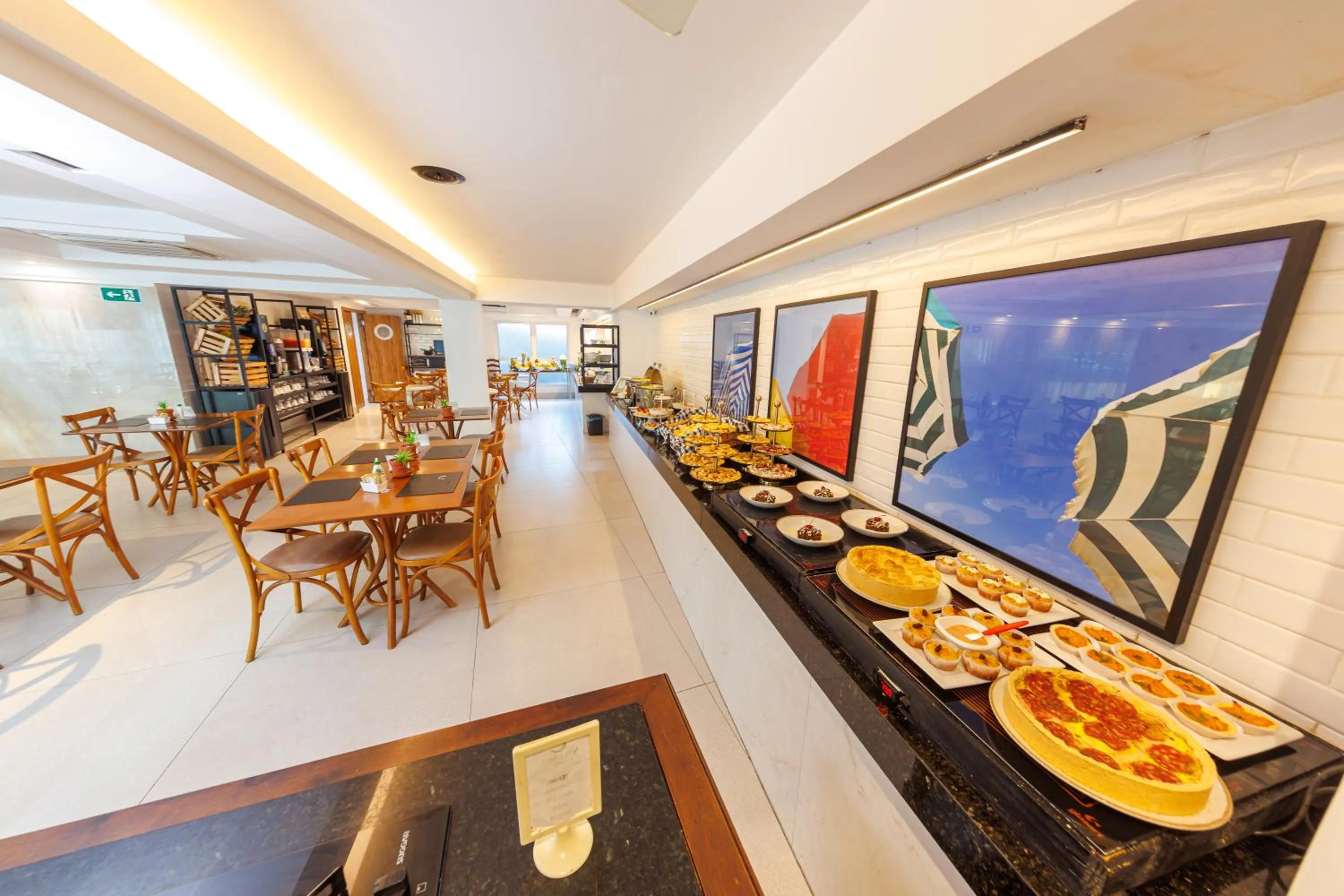 Breakfast in Hotel Village Confort