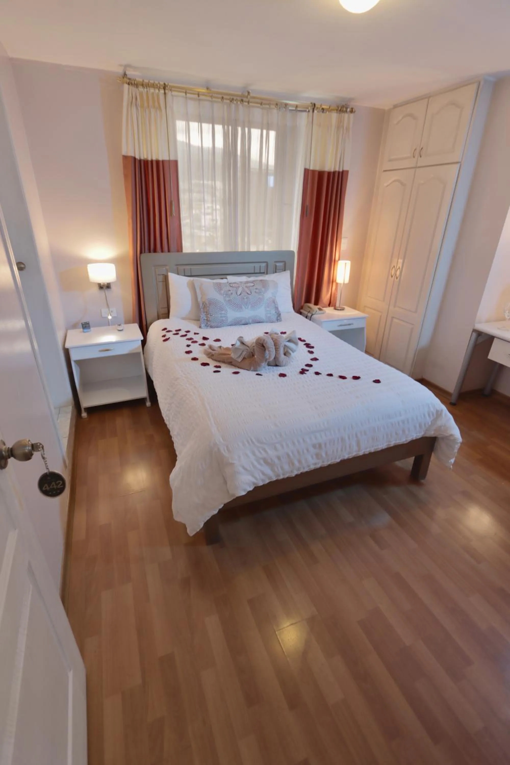 Bedroom, Bed in Hotel Sandmelis