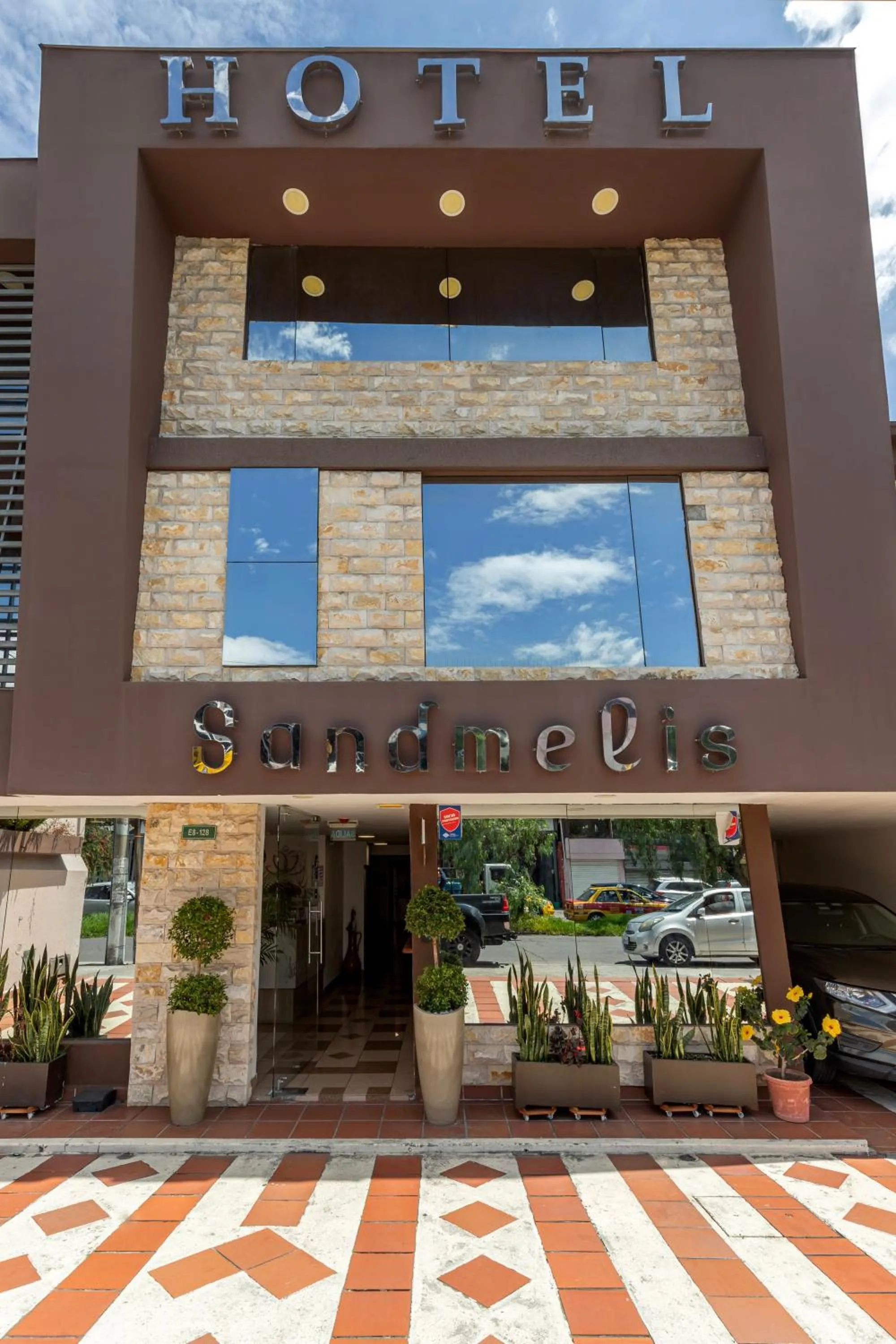 Property building in Hotel Sandmelis
