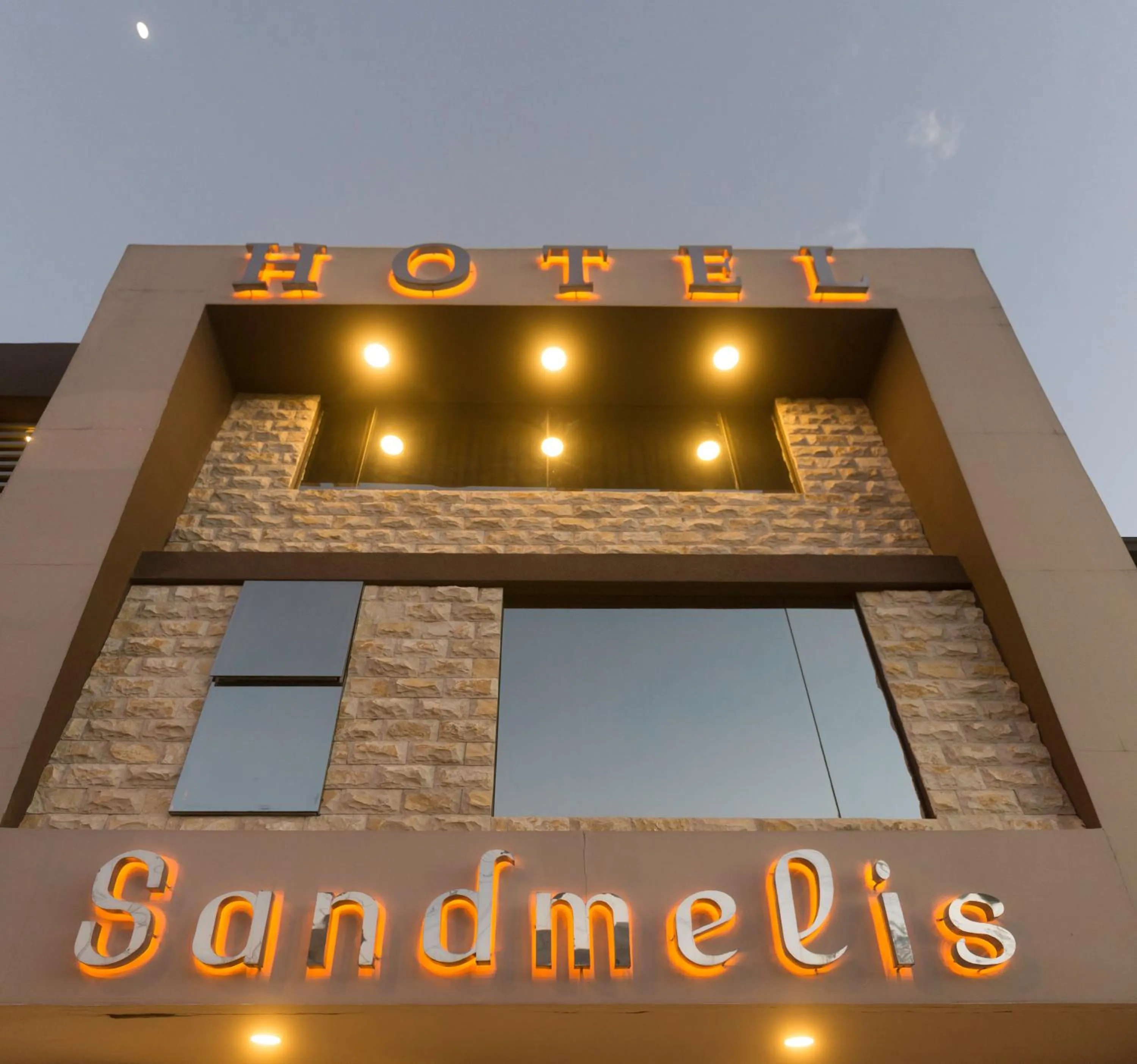 Property building in Hotel Sandmelis