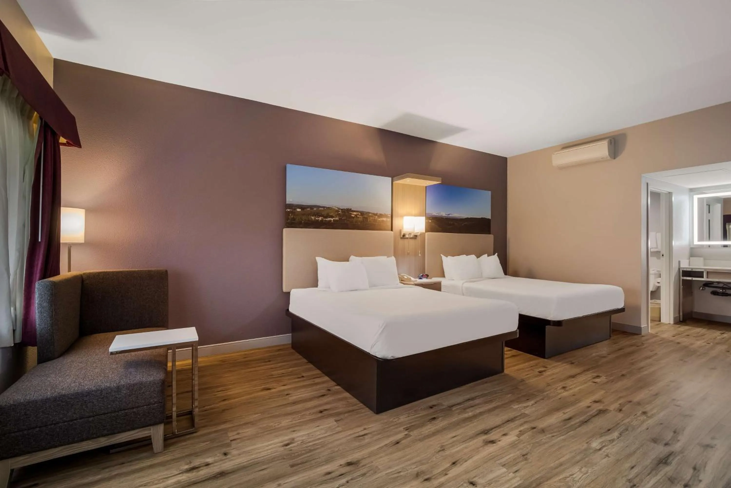 Bedroom, Bed in Best Western Diamond Bar Hotel & Suites