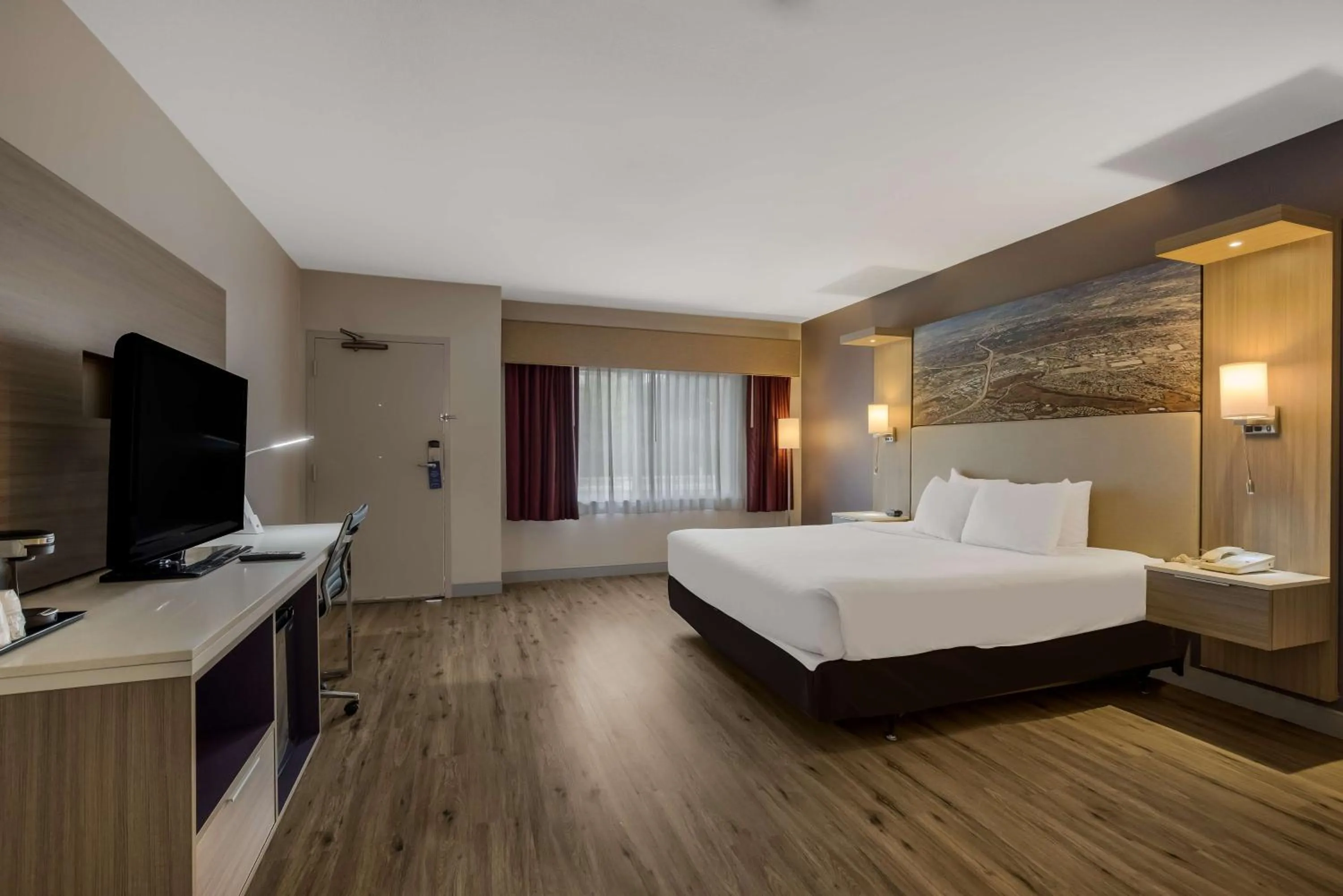 Bedroom, Bed in Best Western Diamond Bar Hotel & Suites