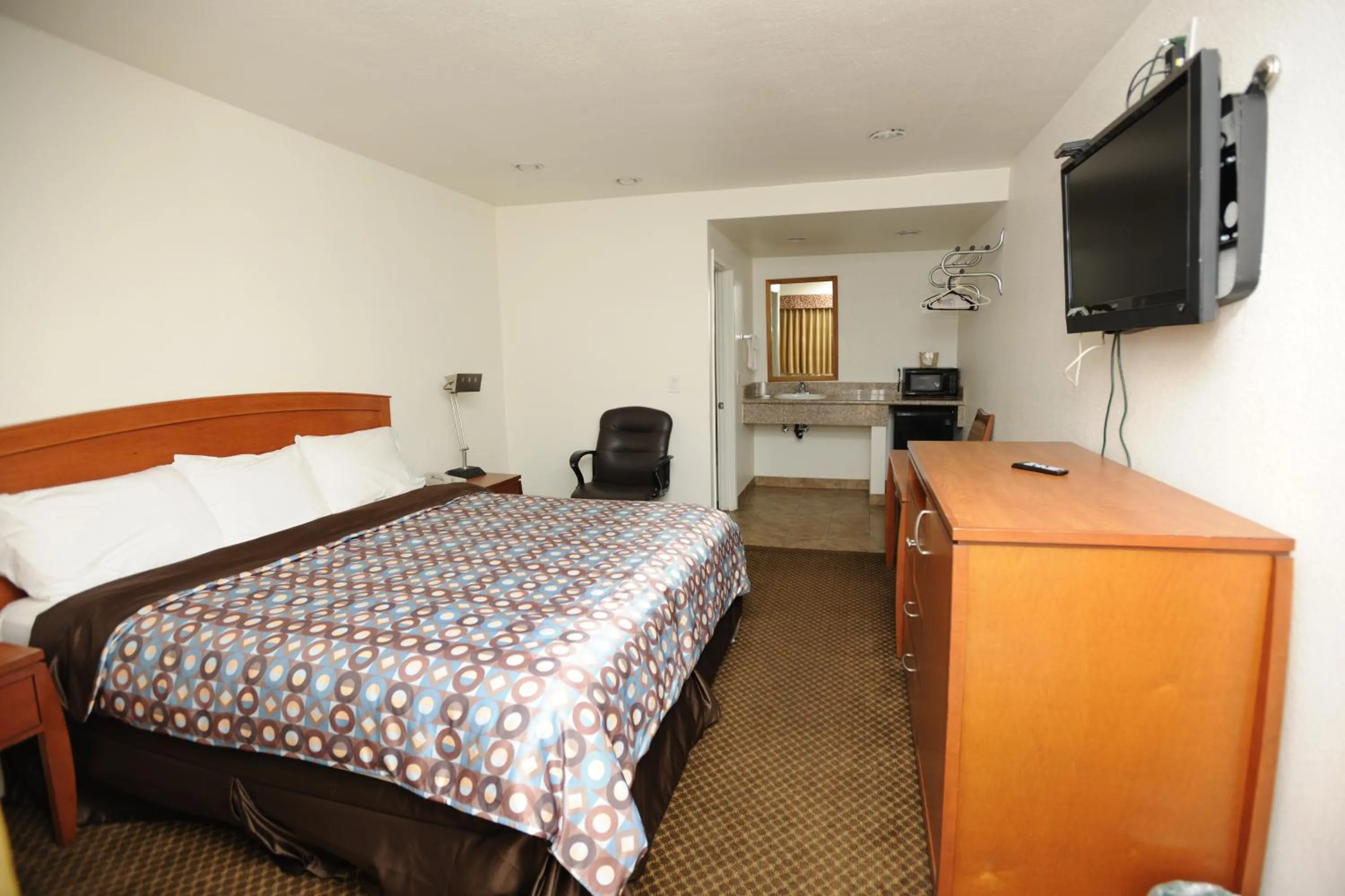 Bed in Victoria Motel