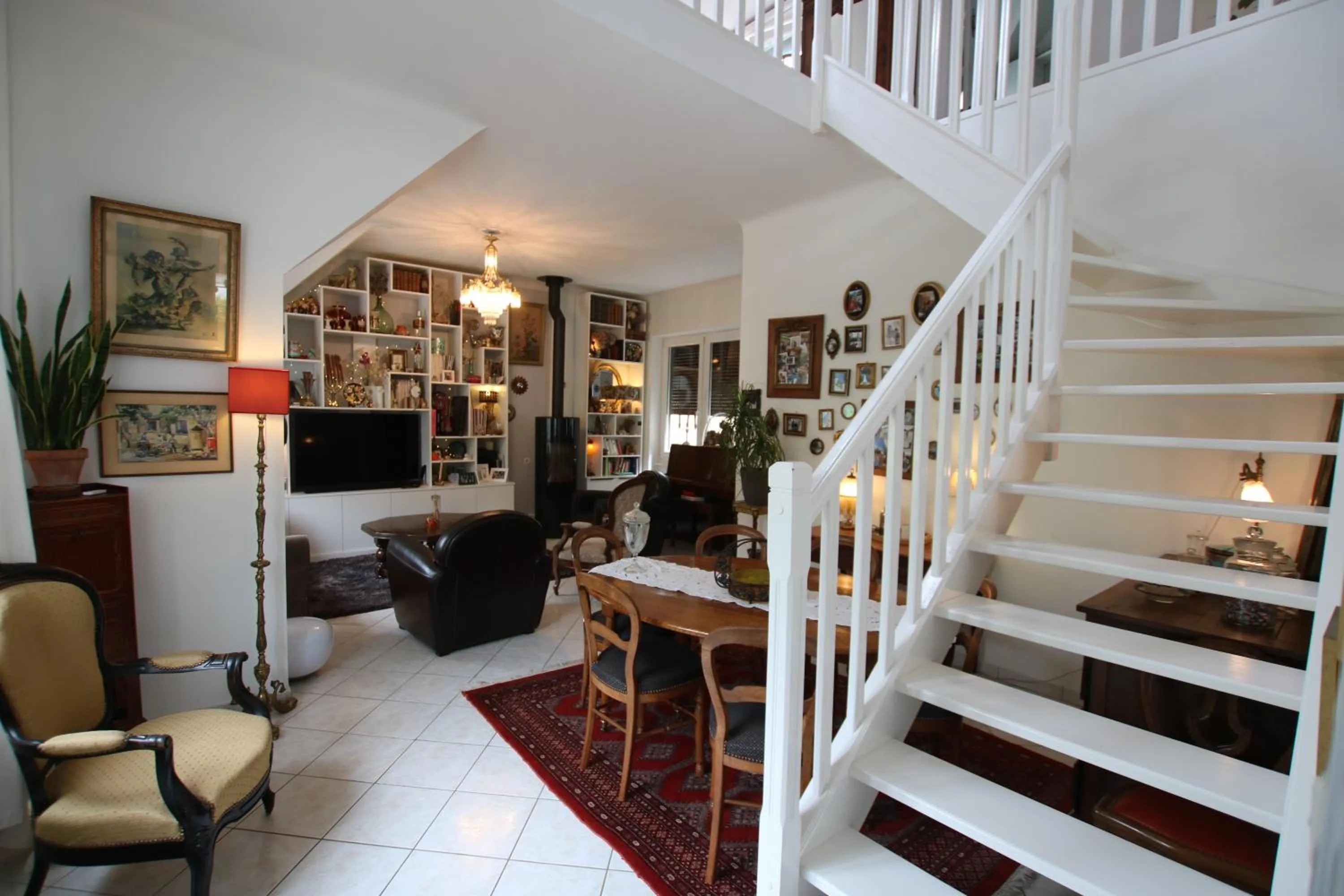 Seating area in Villa Vero
