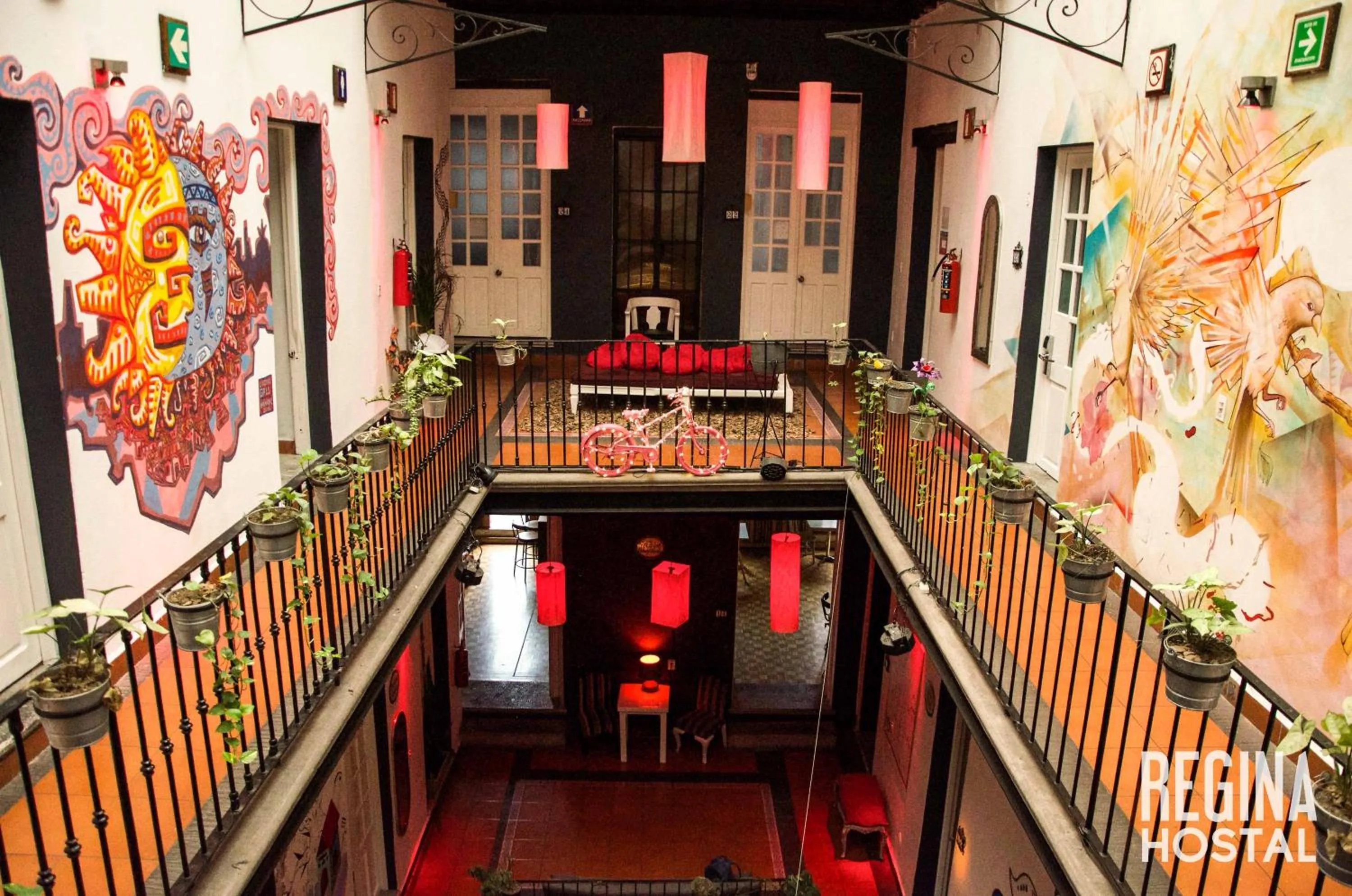 Property building in Hostal Regina Down Town Mexico City