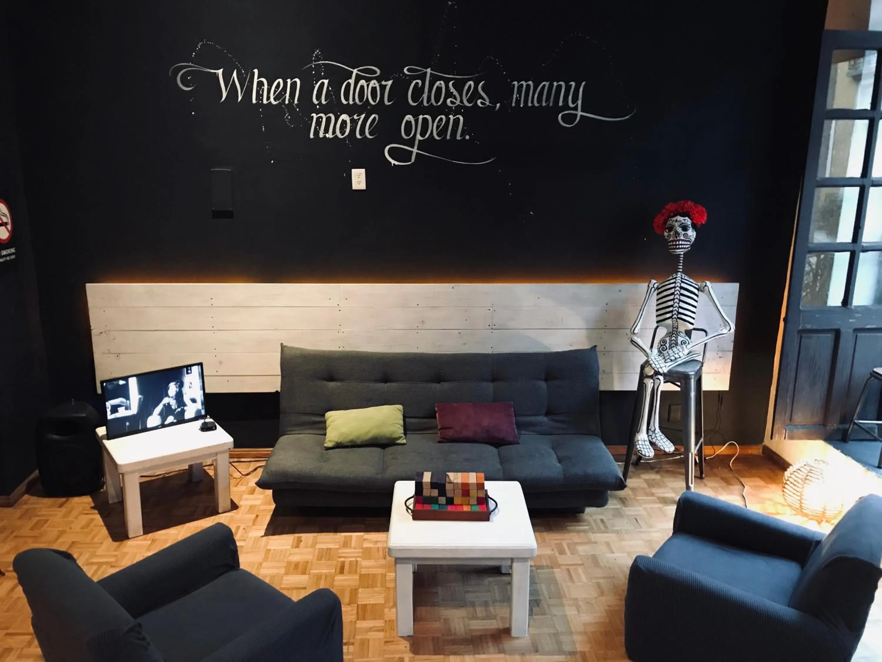 TV and multimedia in Hostal Regina Down Town Mexico City