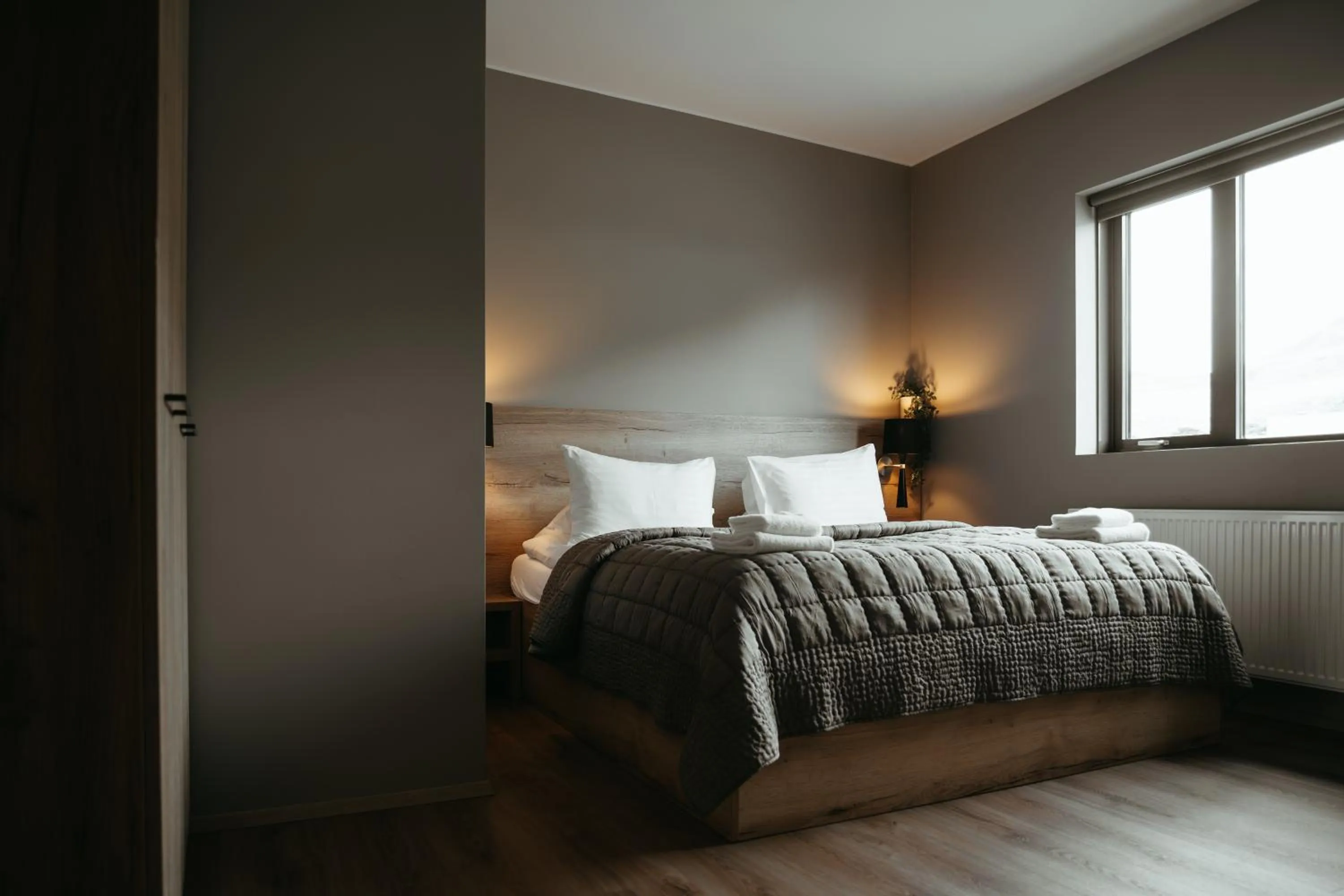 Bedroom, Bed in Vík Apartments