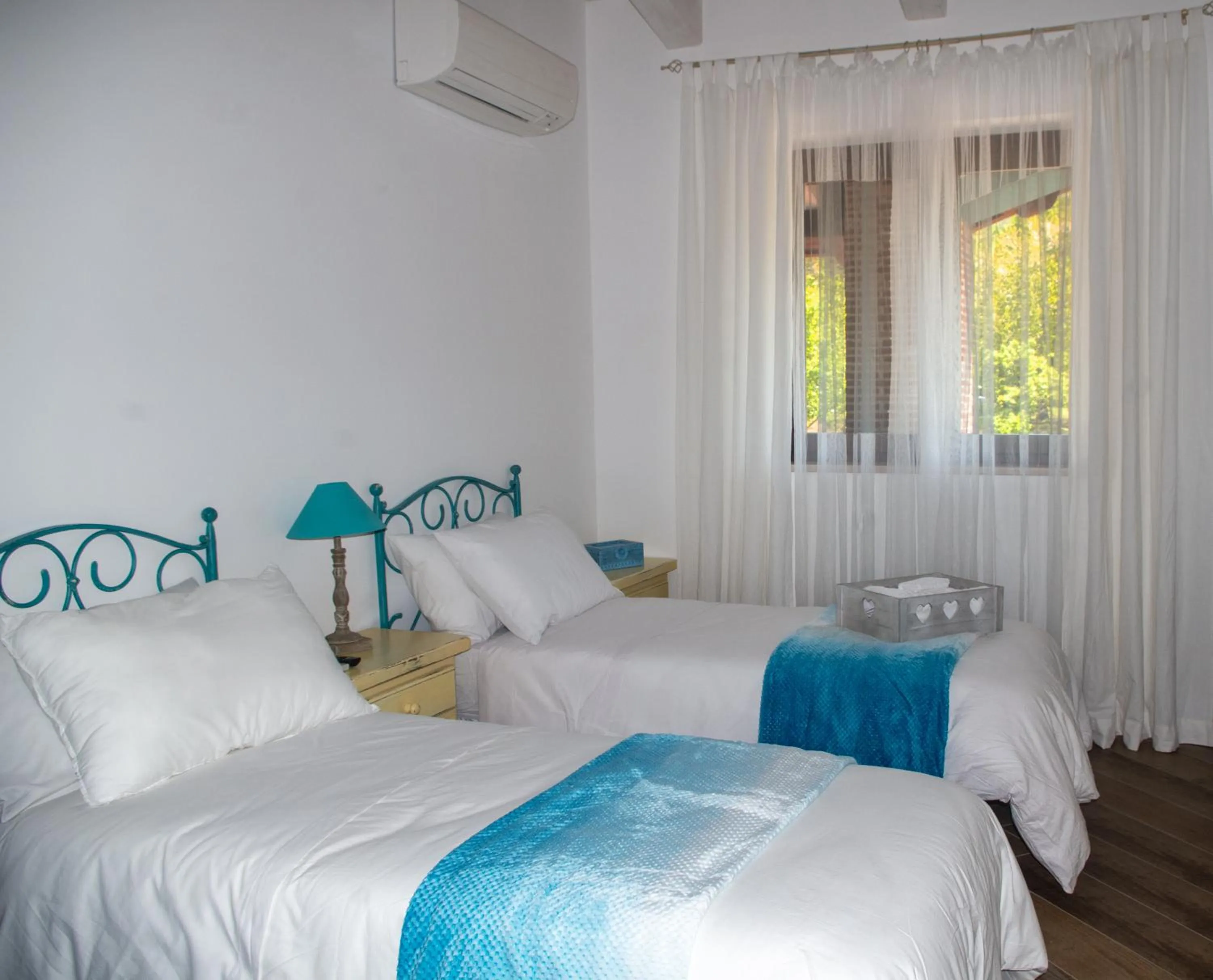 Bed in Caledonia B&B