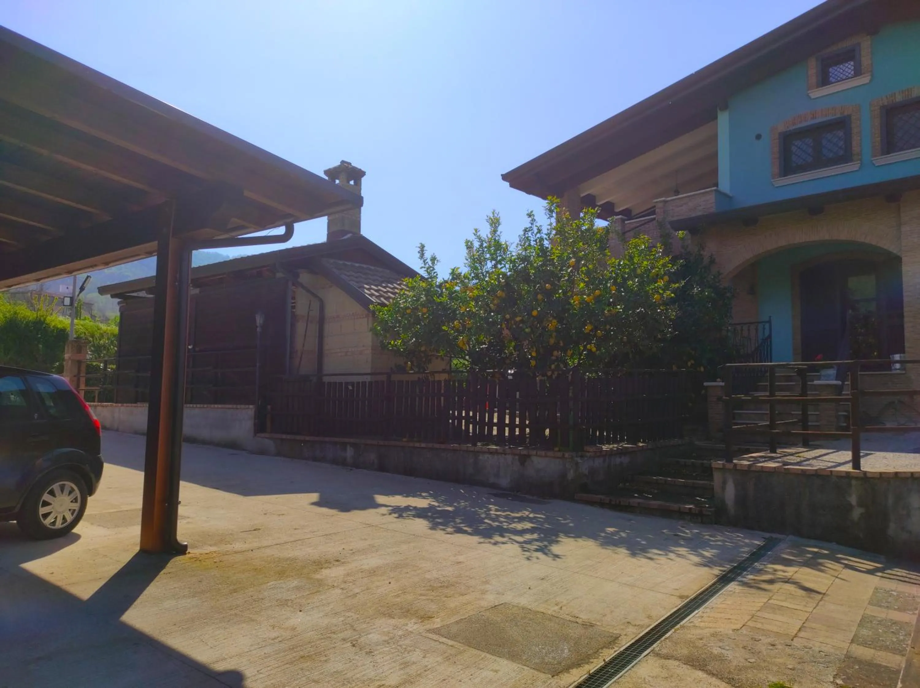 Property building in Caledonia B&B