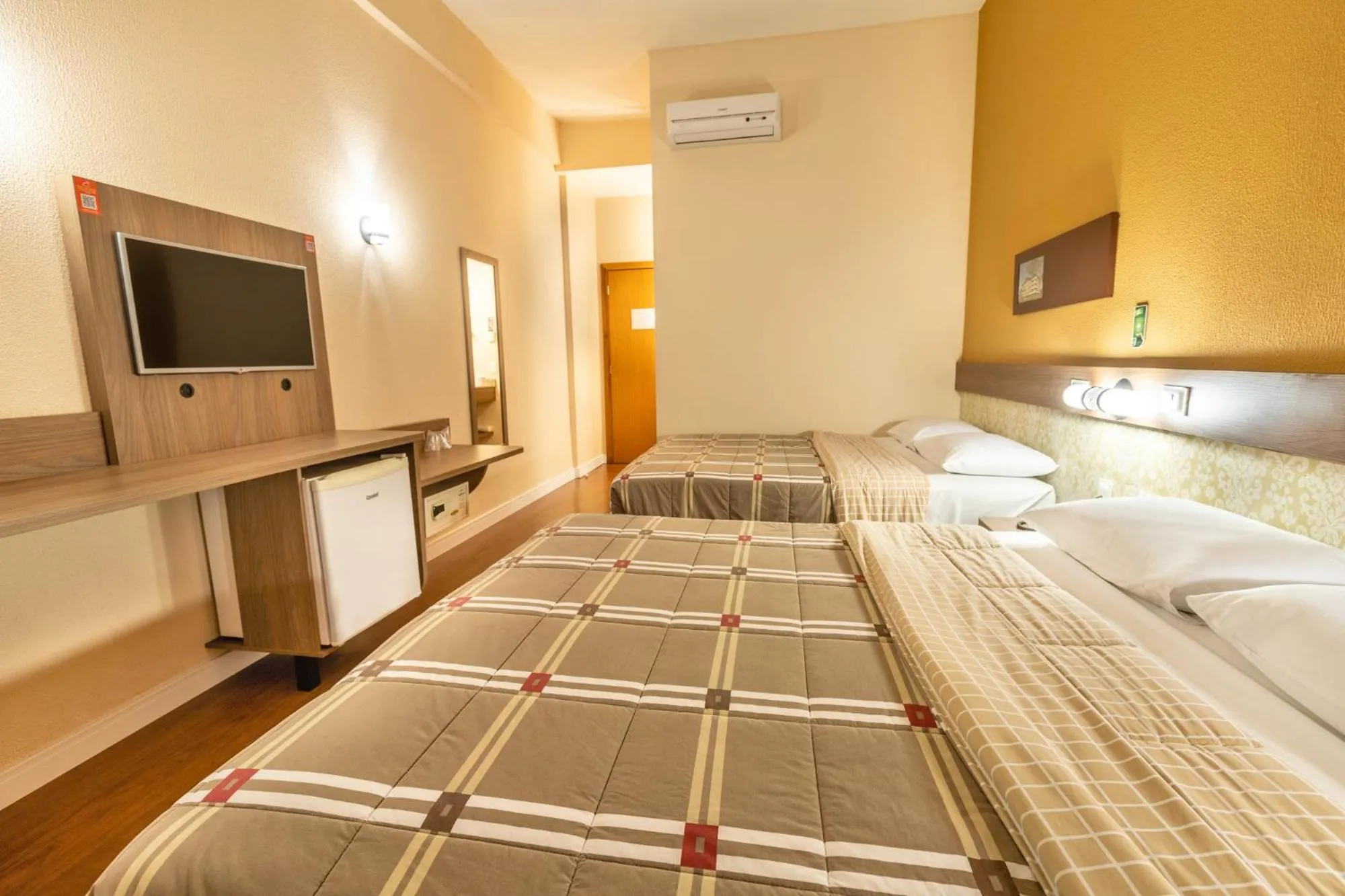 Bedroom, Bed in Hotel 10 São Leopoldo