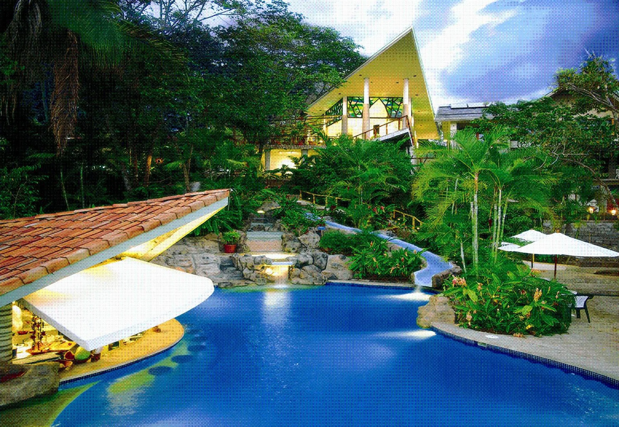 Pool view in Si Como No Resort & Wildlife Refuge