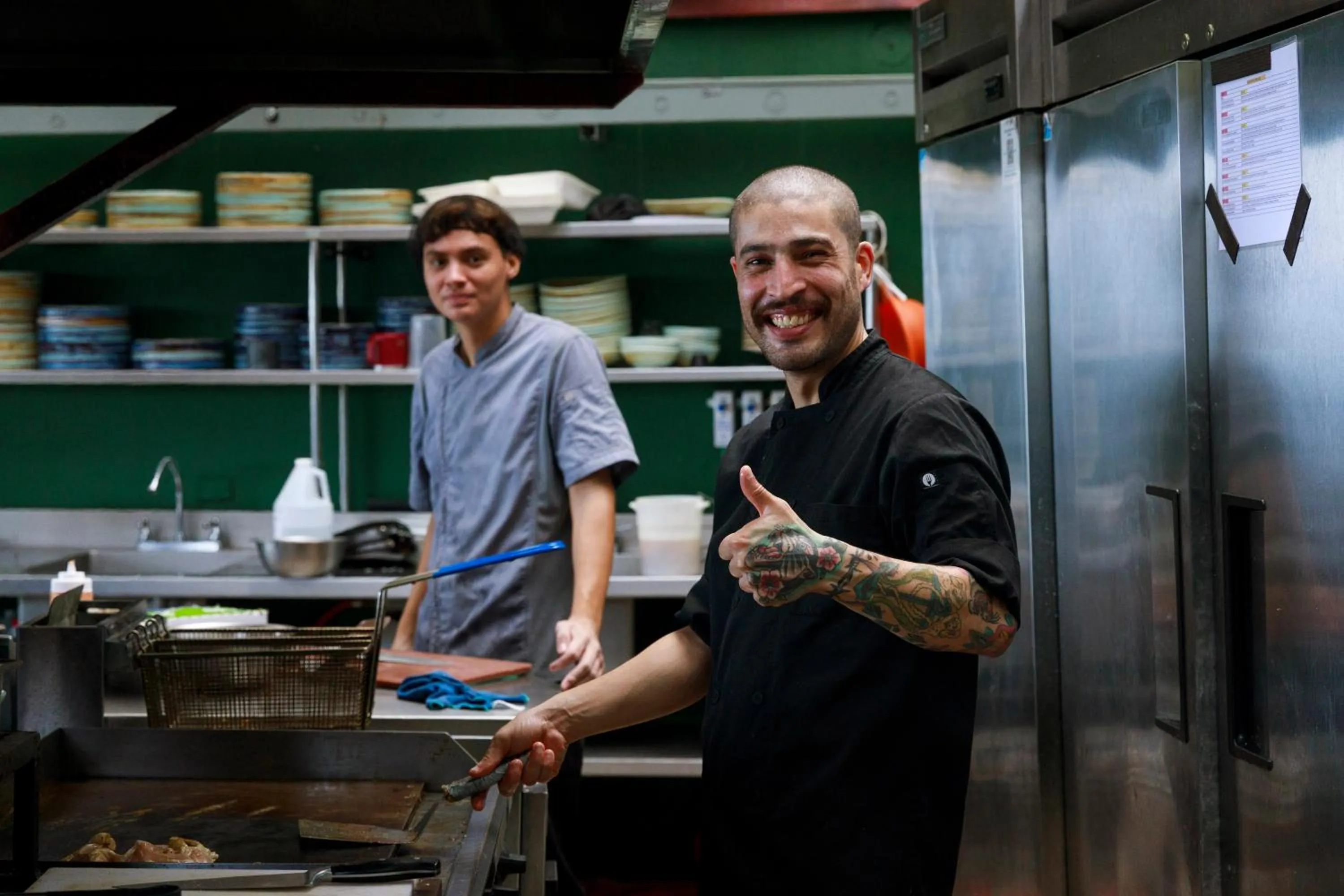 People in Si Como No Resort & Wildlife Refuge