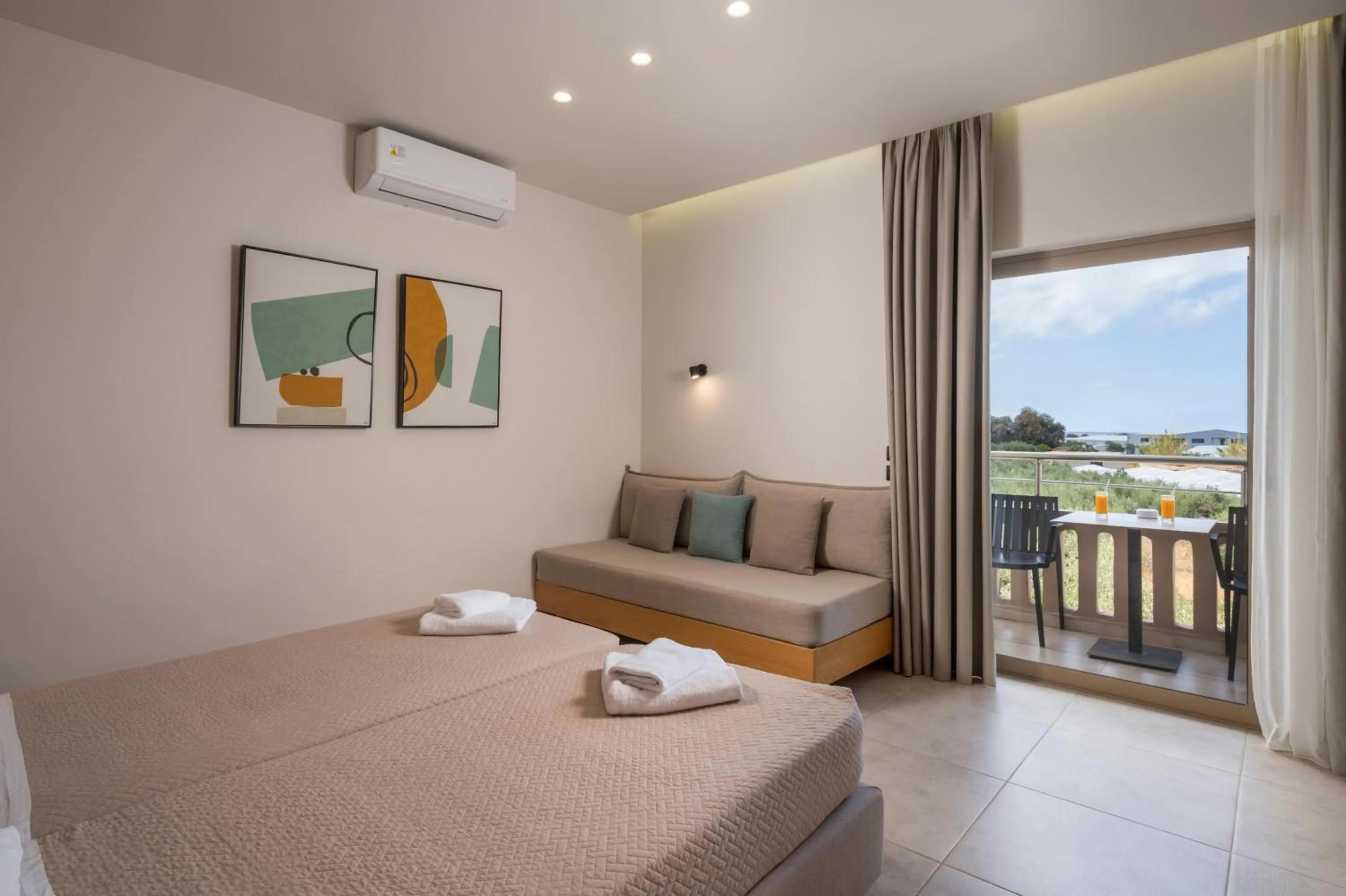 Bed in Petritos Rooms and Studios