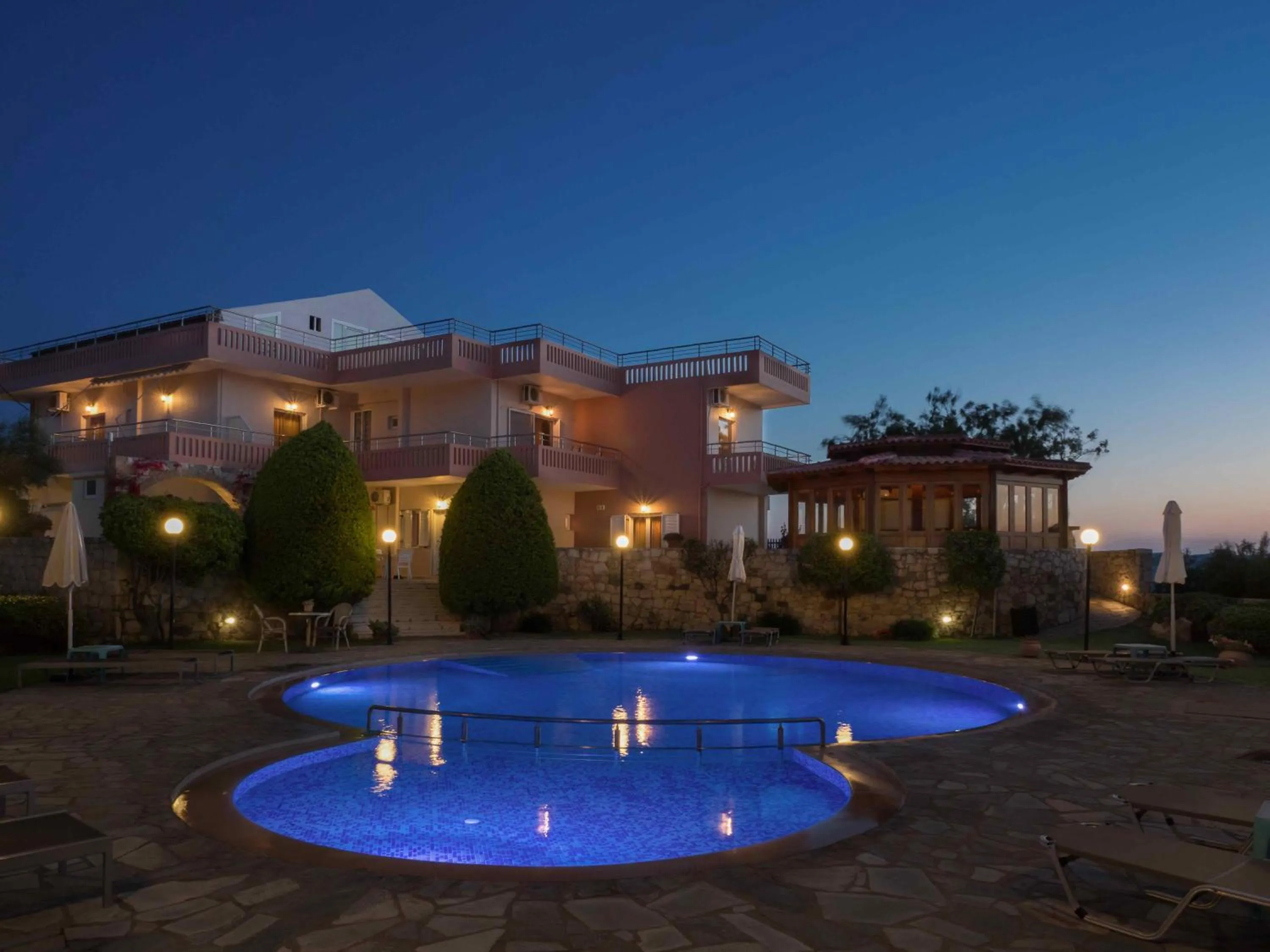 Swimming pool in Petritos Rooms and Studios