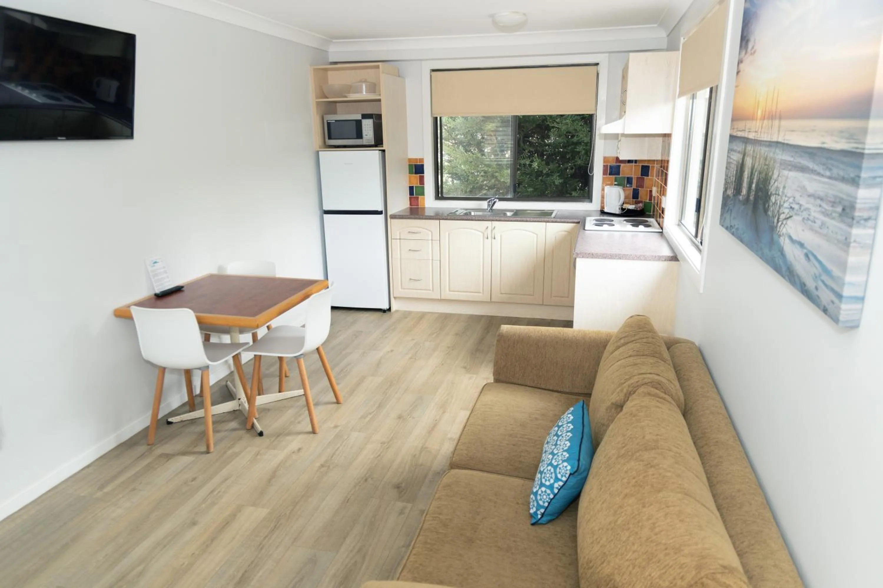 Living room in Araluen Motor Lodge