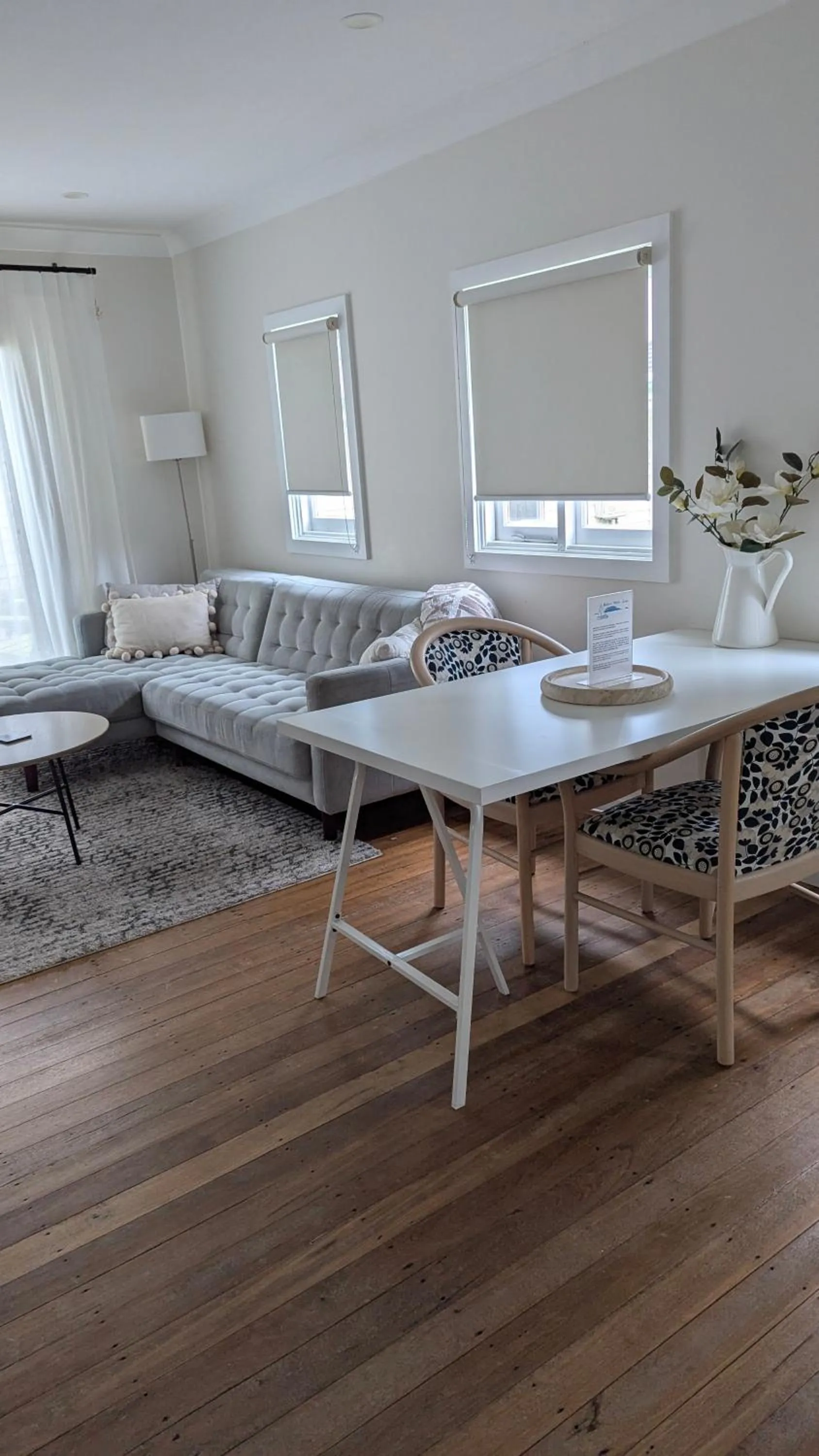 Living room, Bed in Araluen Motor Lodge